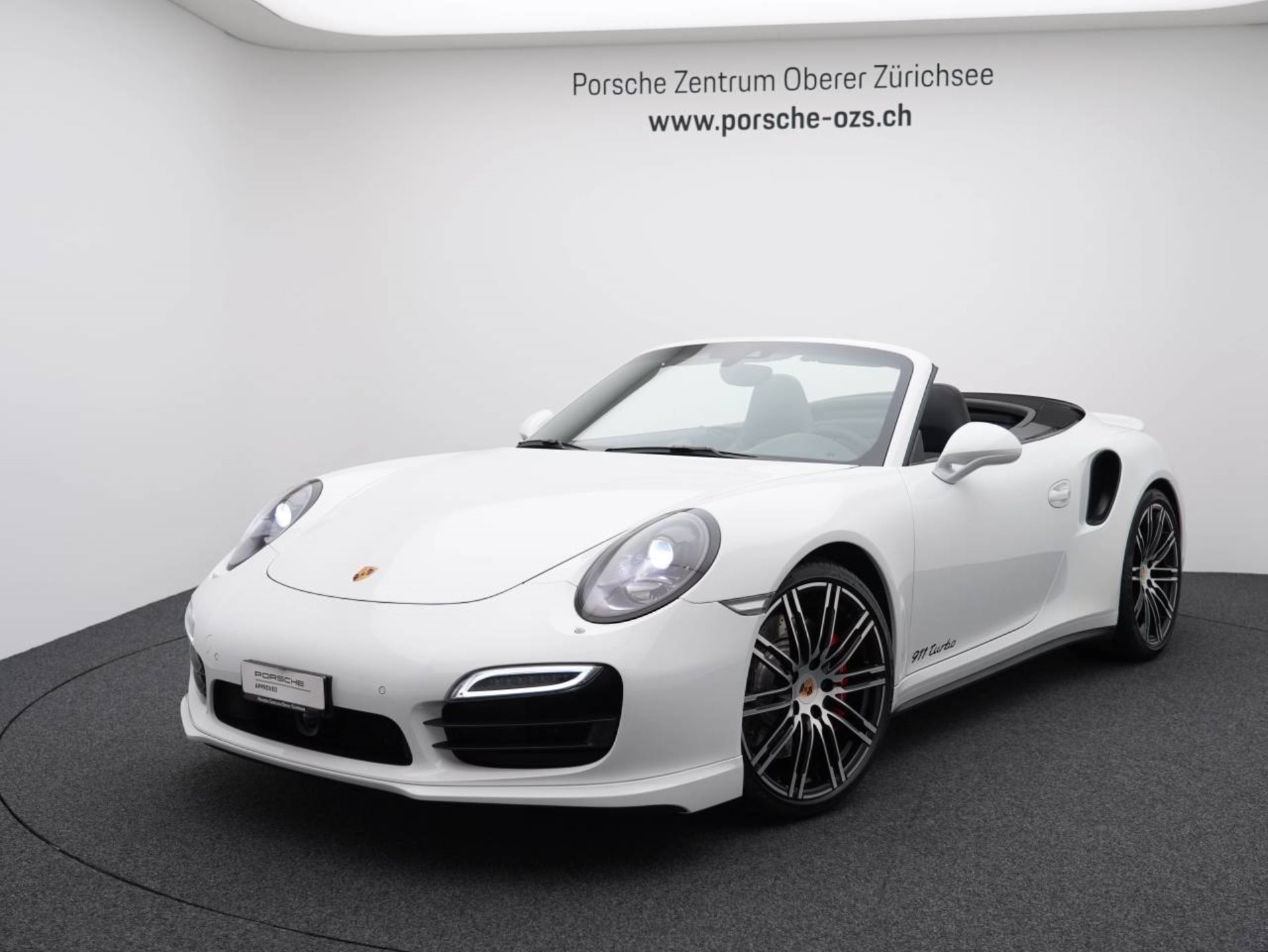 PORSCHE 911 Turbo Cabriolet-image-0