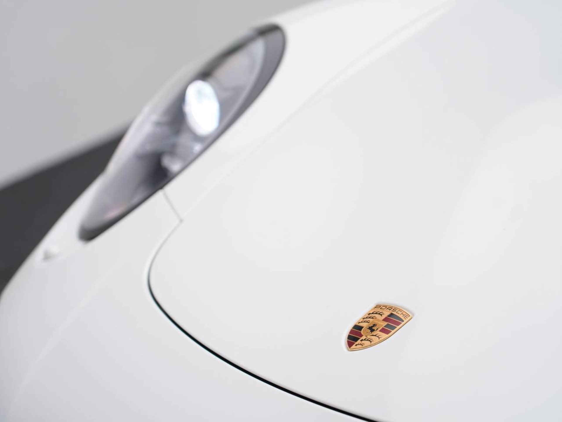 PORSCHE 911 Turbo Cabriolet-image-11