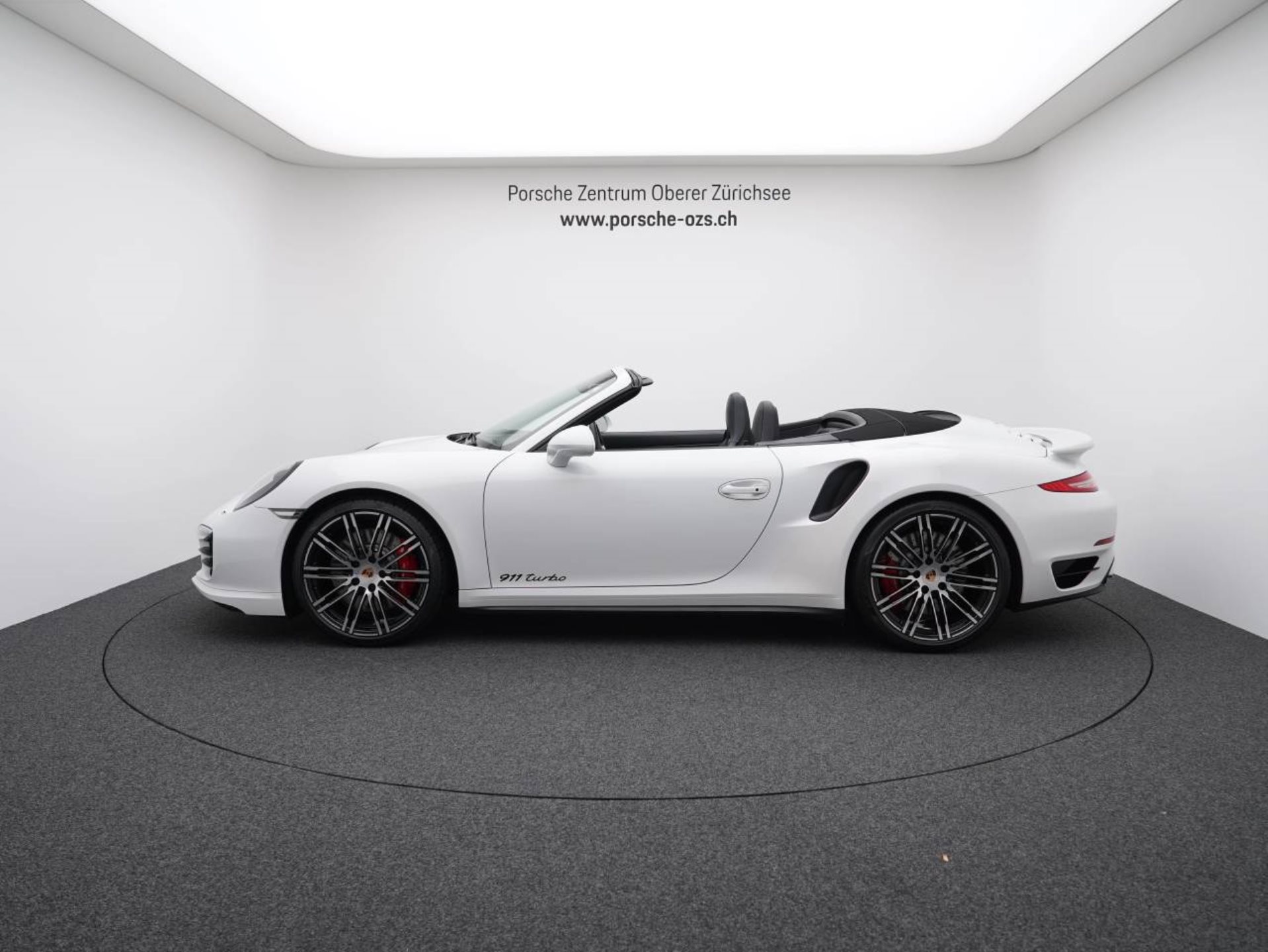 PORSCHE 911 Turbo Cabriolet-image-1