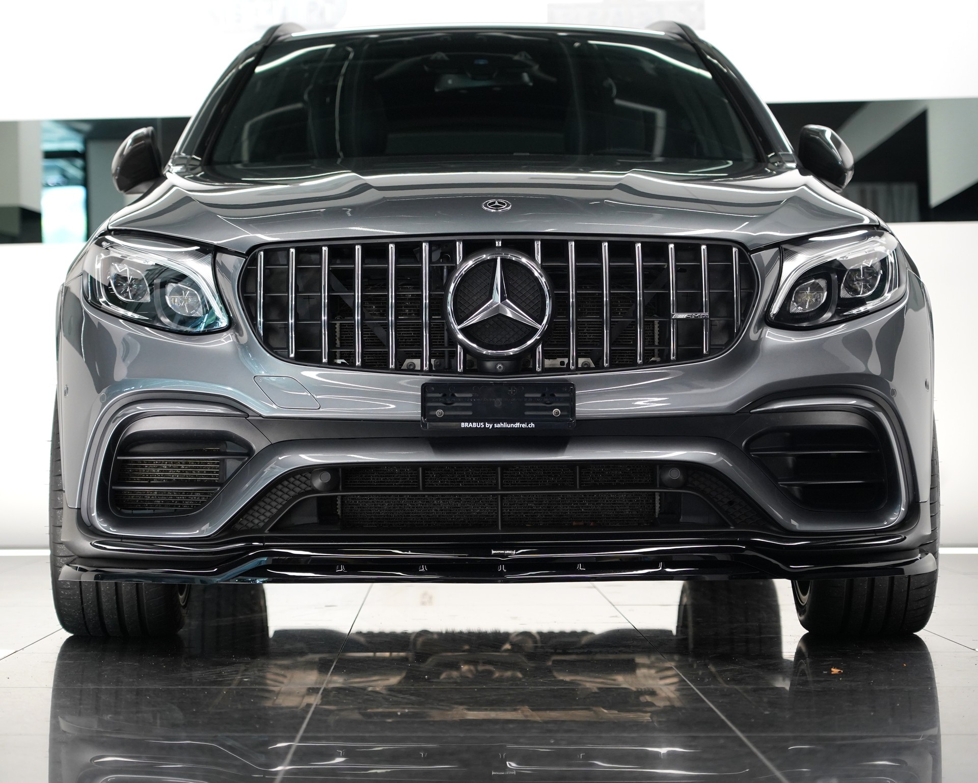 MERCEDES-BENZ GLC 63 S AMG 4Matic+-image-3