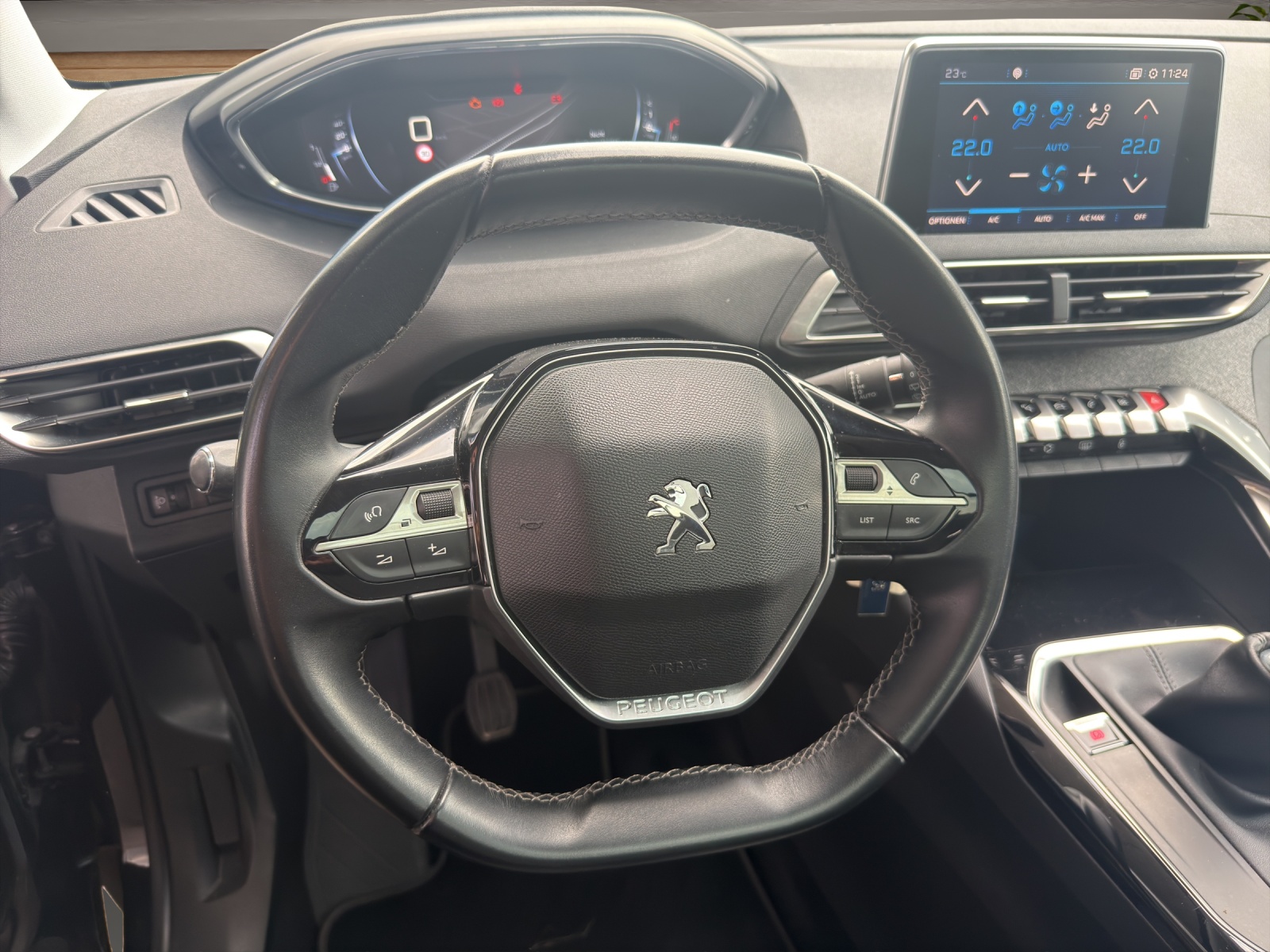 PEUGEOT 5008 1.2PureTech Allure-image-10