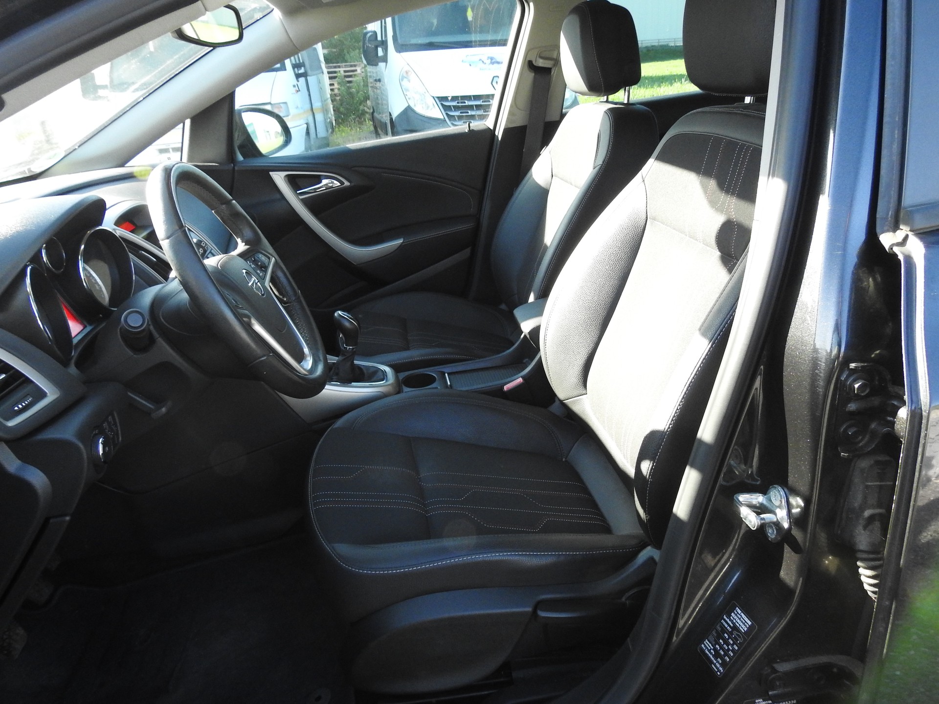OPEL Astra 1.4i Turbo Anniversary Edition-image-12