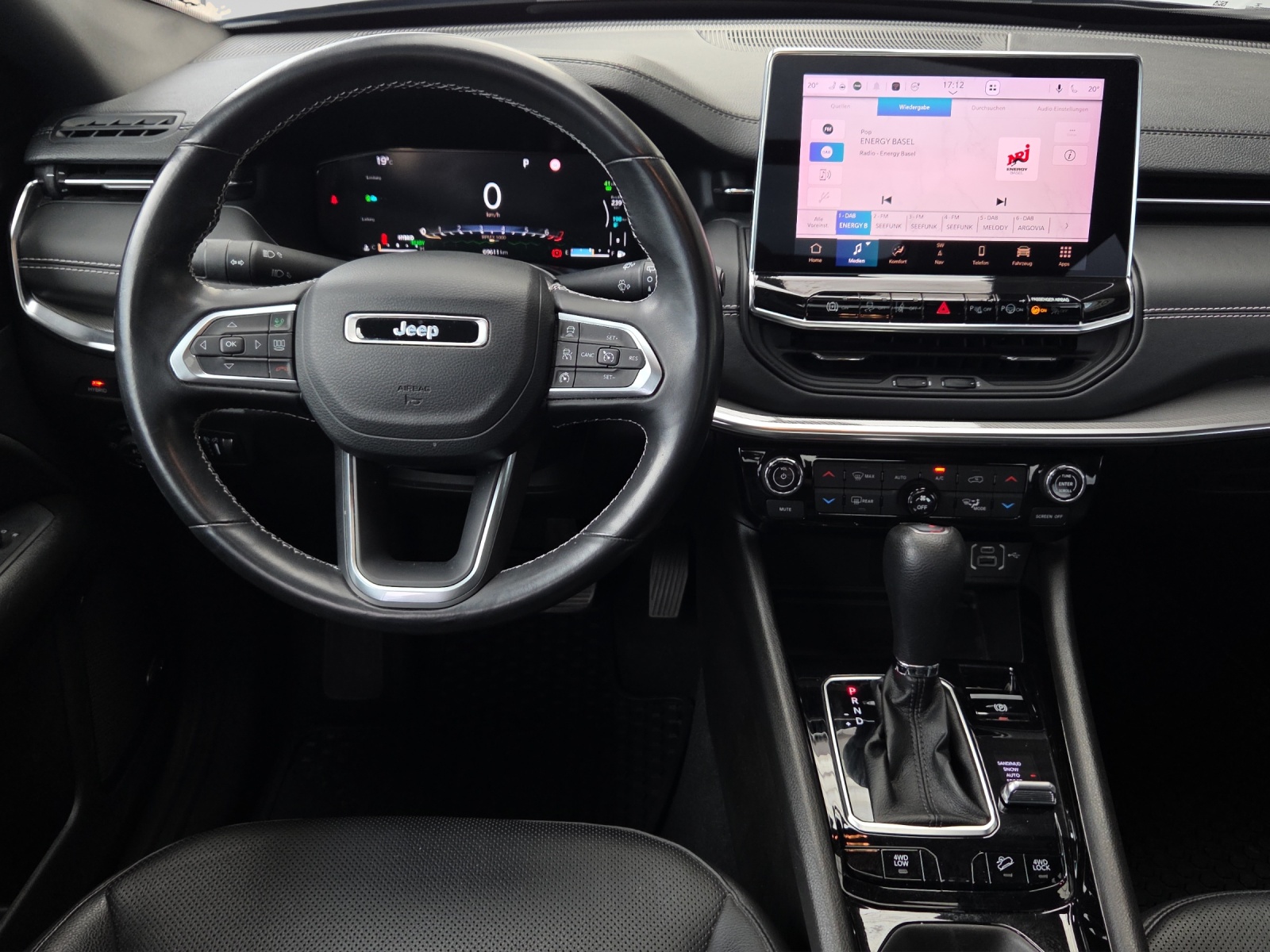 JEEP Compass 1.3 T PHEV S AWD-image-9