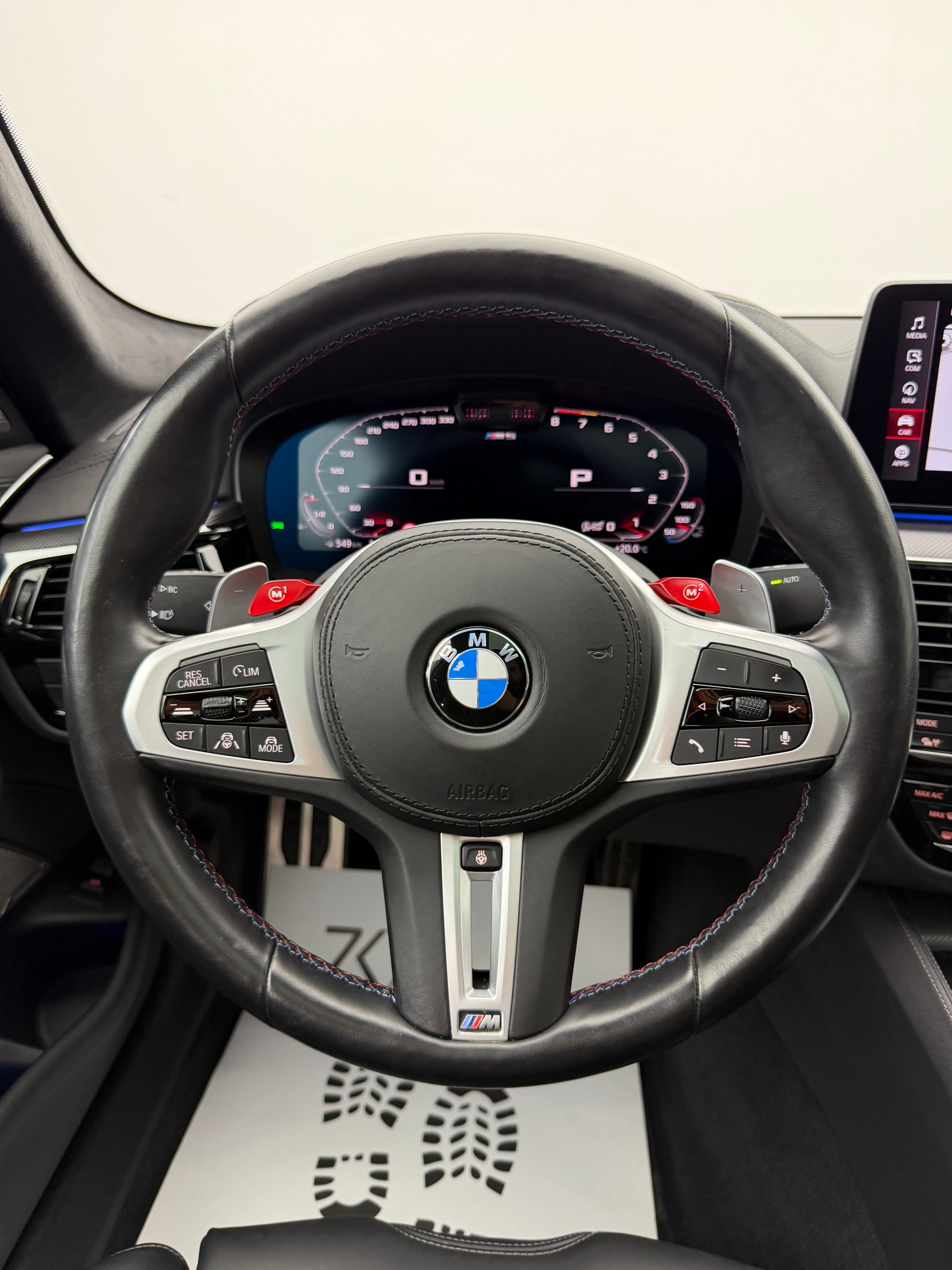BMW M5 xDrive BLACK SAPPHIRE METALLIC Competition Drivelogic-image-13
