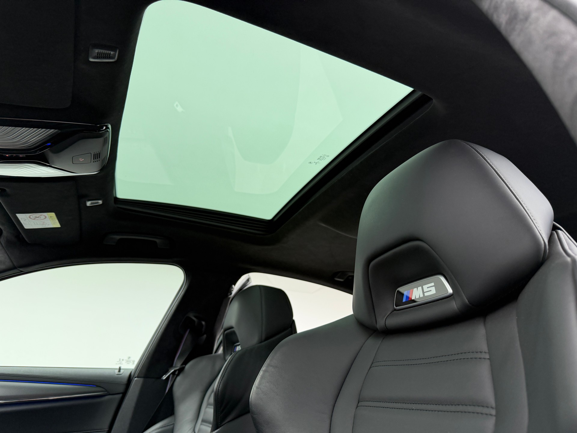 BMW M5 xDrive BLACK SAPPHIRE METALLIC Competition Drivelogic-image-7