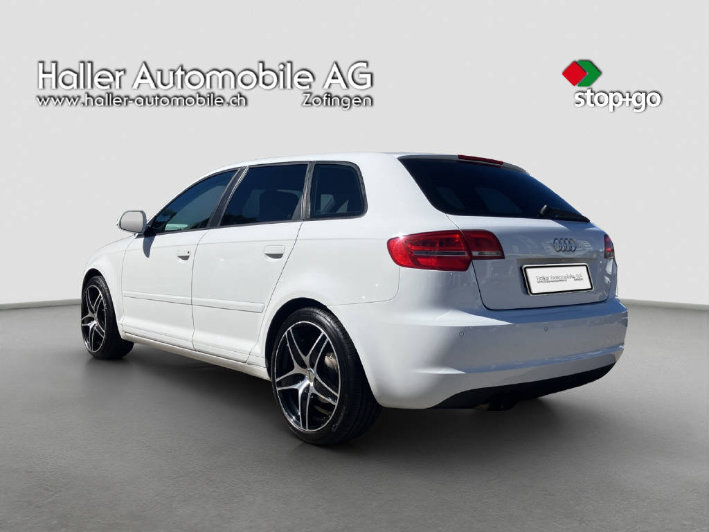 AUDI A3 Sportback 1.8 16V T FSI Snow quat.-image-2