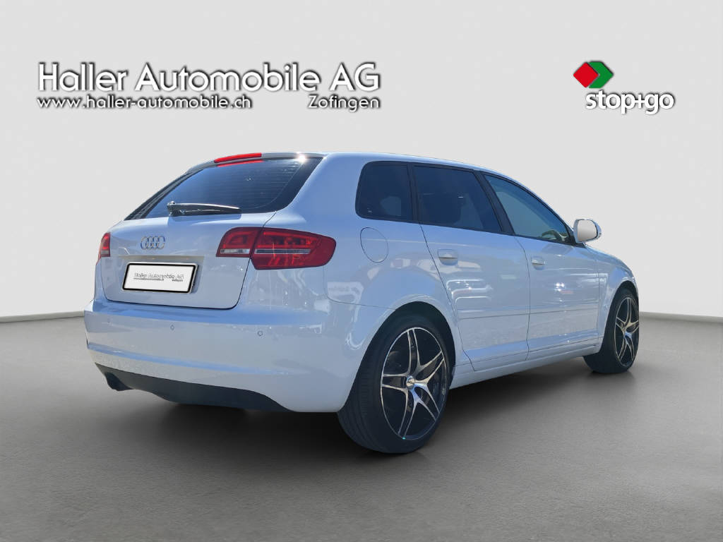 AUDI A3 Sportback 1.8 16V T FSI Snow quat.-image-4
