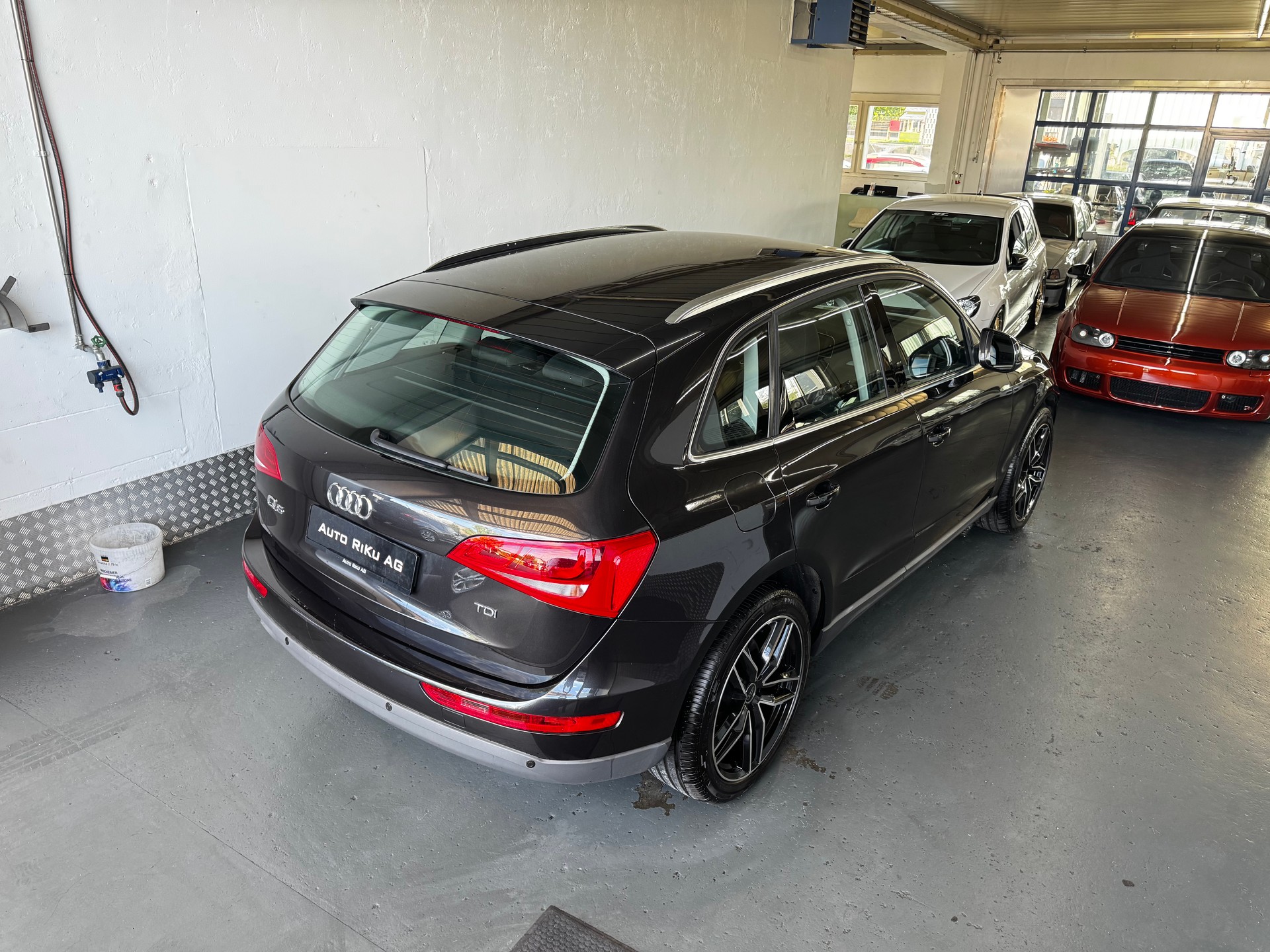 AUDI Q5 2.0 TDI-image-7