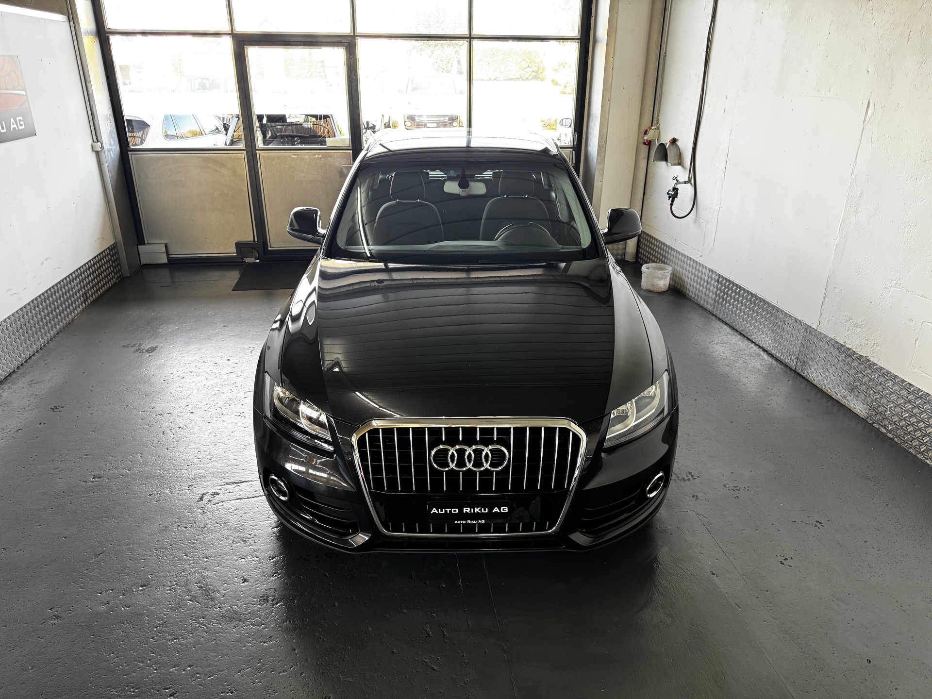 AUDI Q5 2.0 TDI-image-2