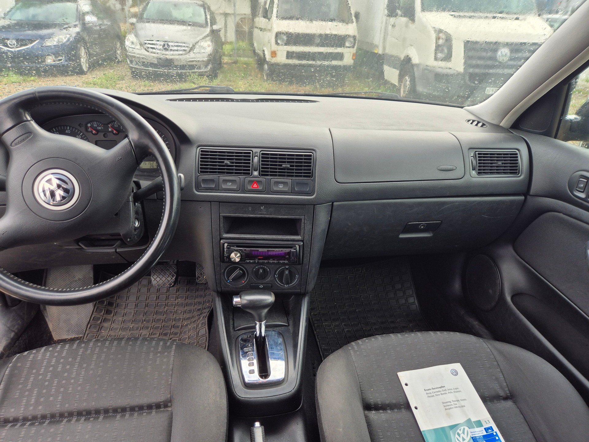 VW Golf 1.6 Automatic-image-8