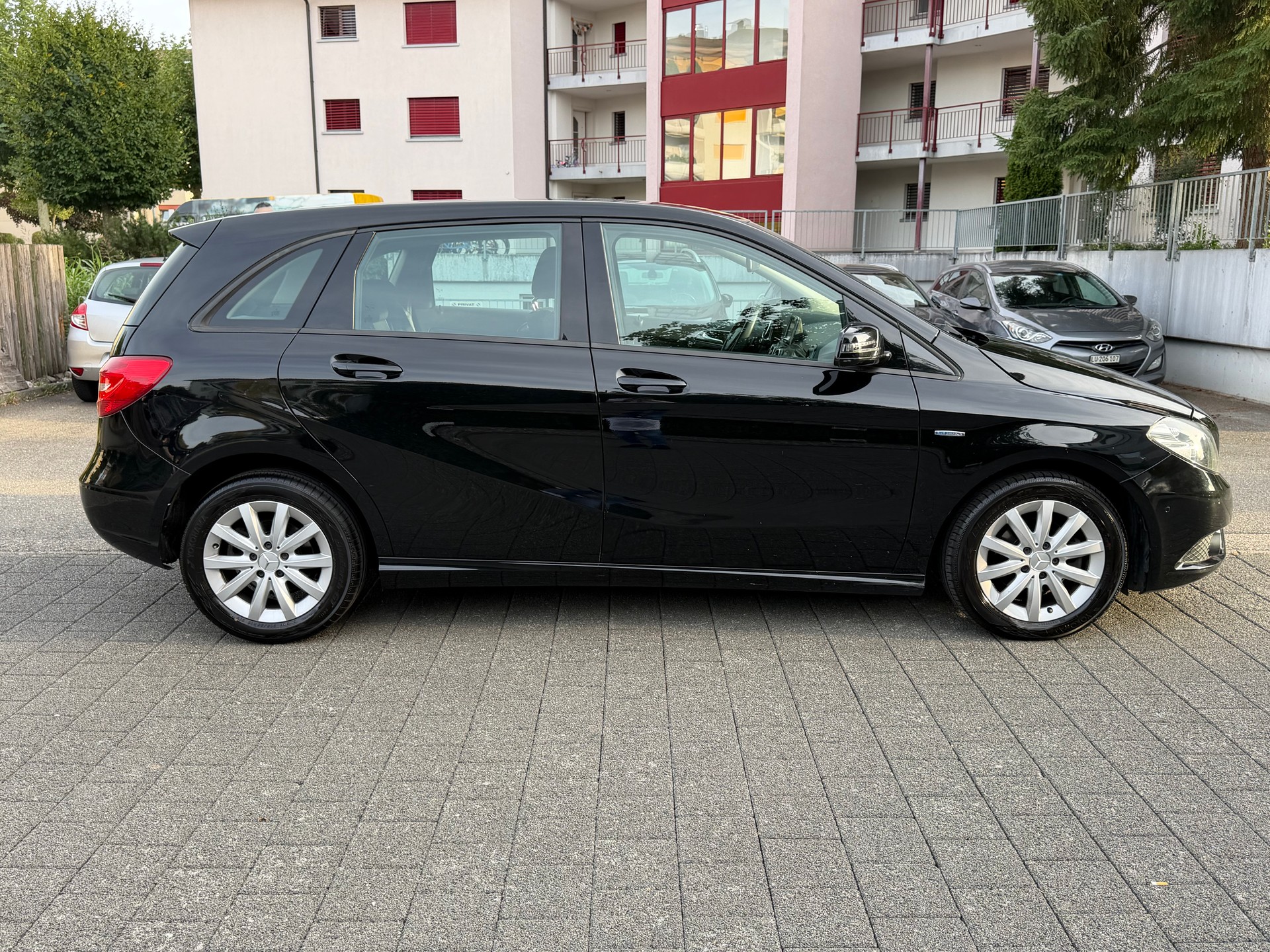 MERCEDES-BENZ B 180 CDI 7G-DCT-image-6