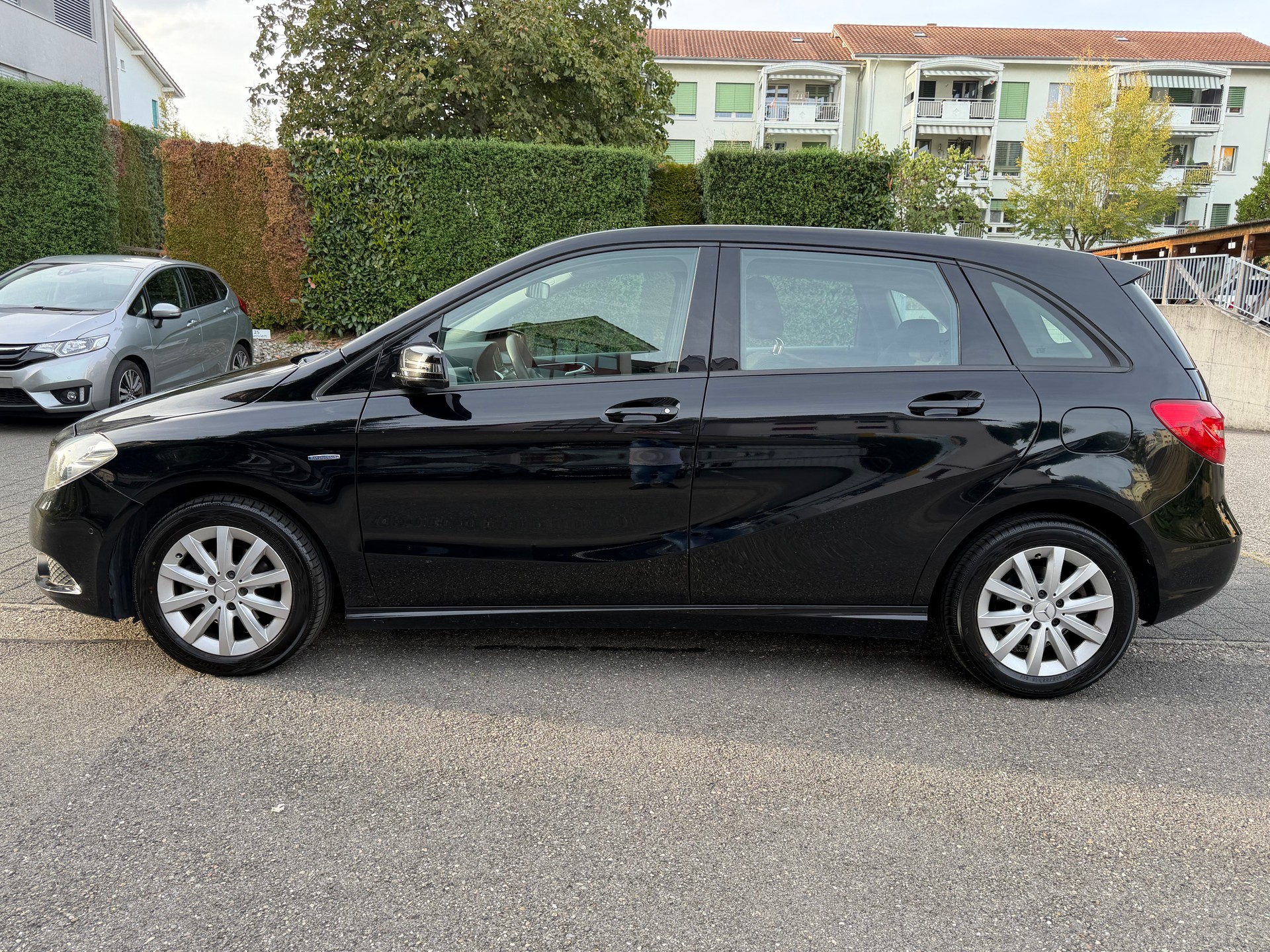 MERCEDES-BENZ B 180 CDI 7G-DCT-image-2