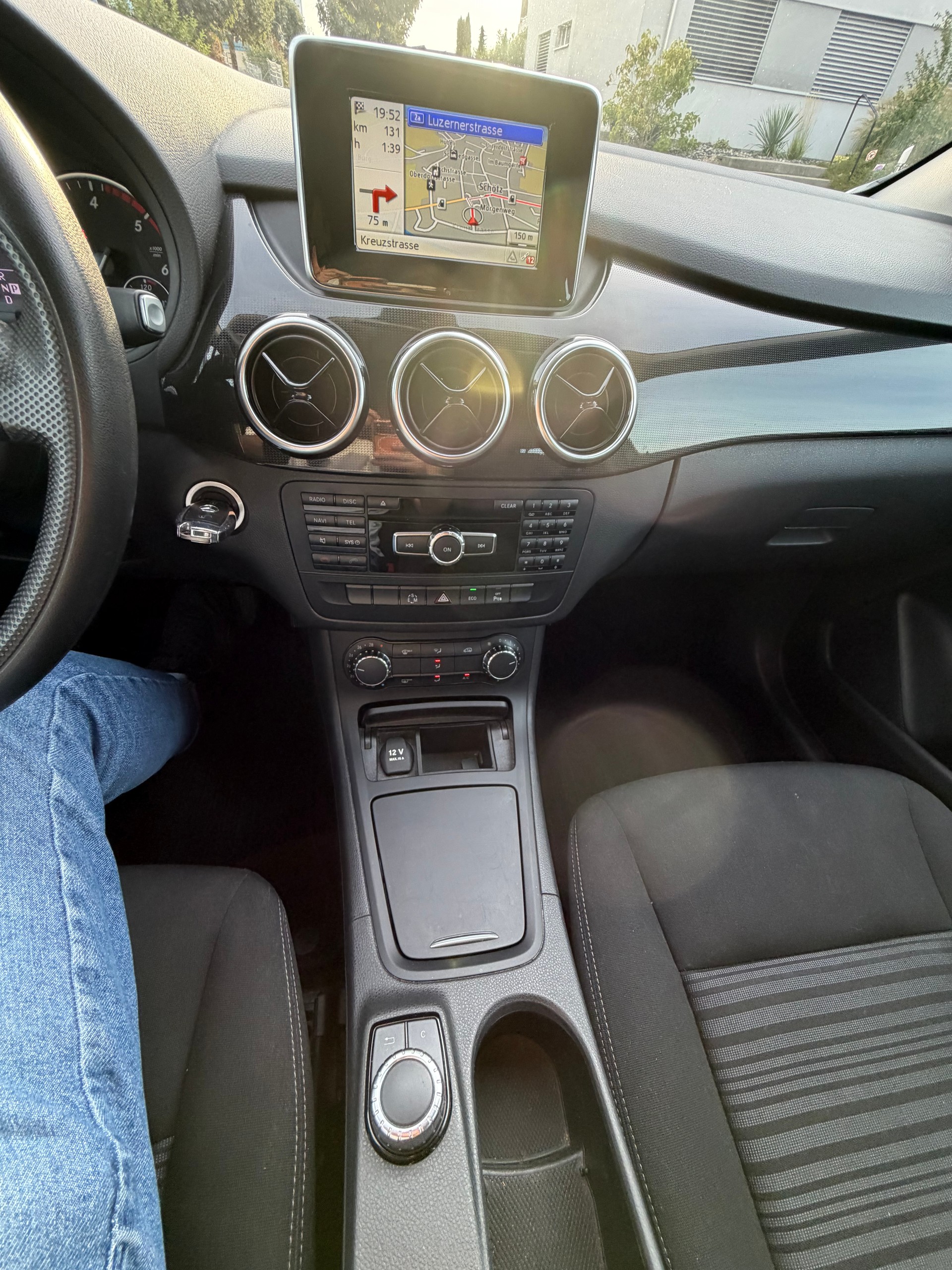 MERCEDES-BENZ B 180 CDI 7G-DCT-image-13