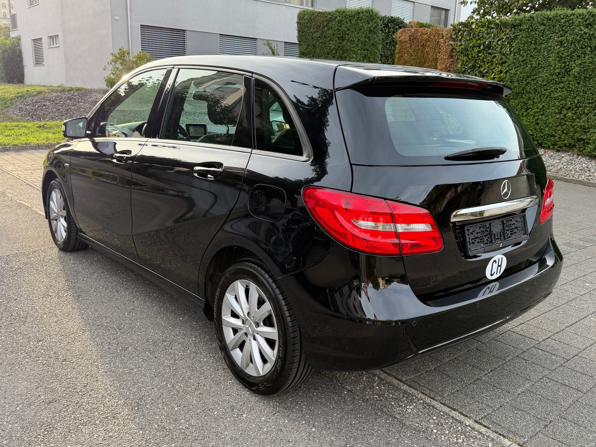 MERCEDES-BENZ B 180 CDI 7G-DCT-image-1