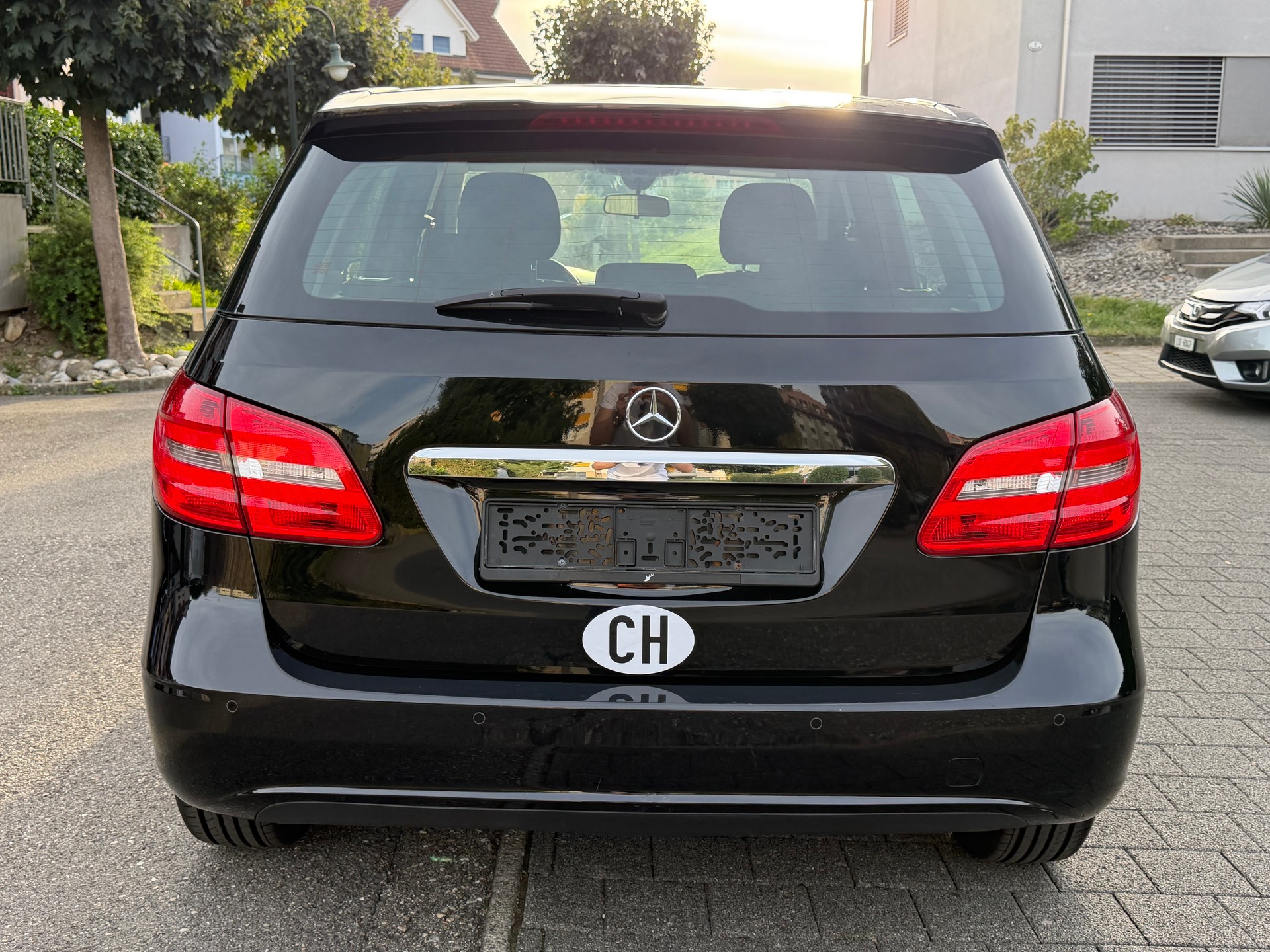MERCEDES-BENZ B 180 CDI 7G-DCT-image-4