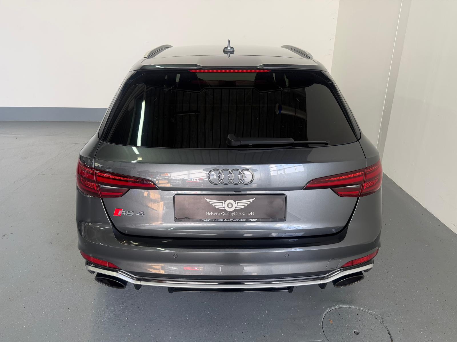 AUDI RS4 Avant 2.9 TFSI quattro tiptronic-image-10