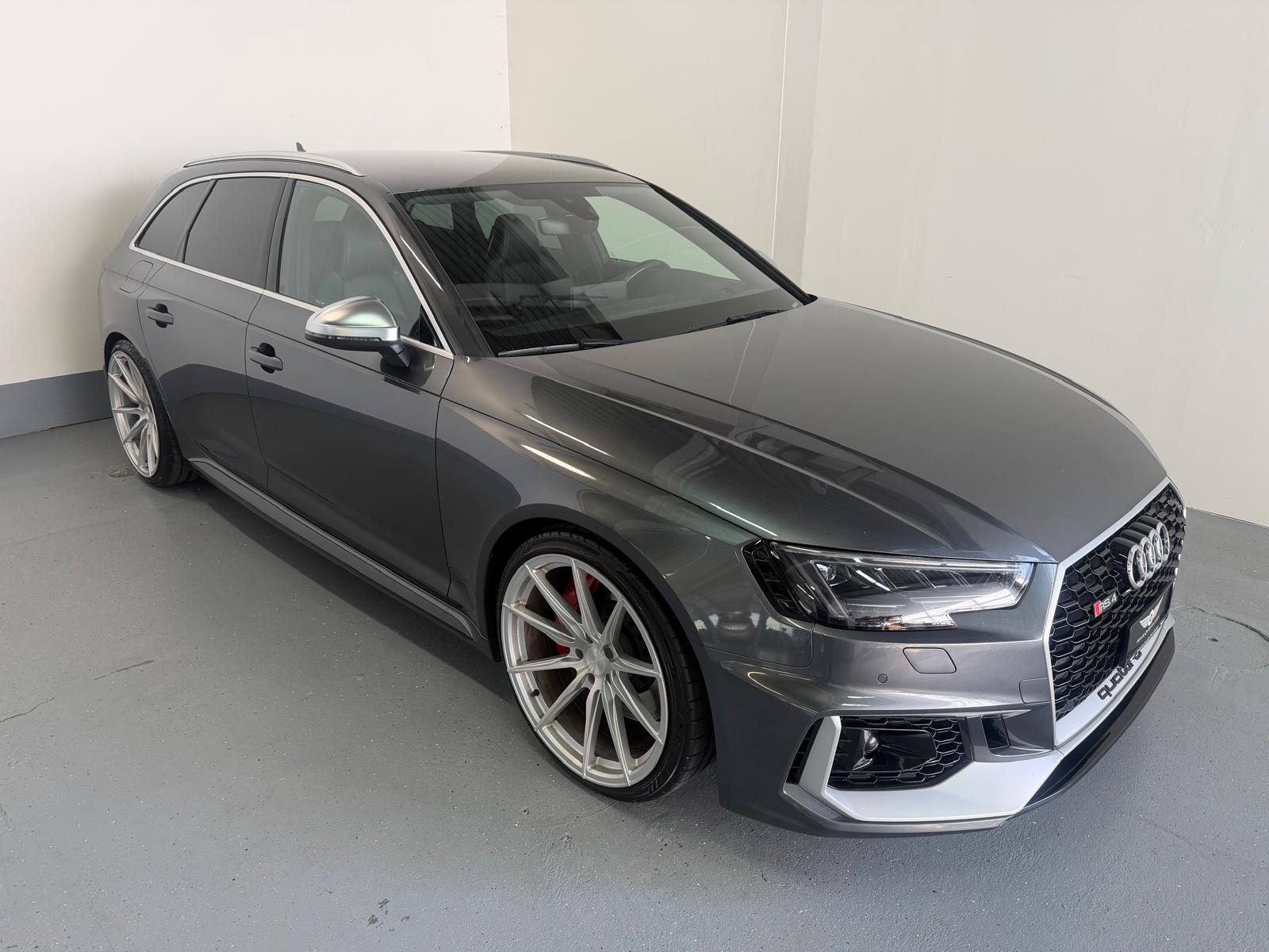 AUDI RS4 Avant 2.9 TFSI quattro tiptronic-image-1