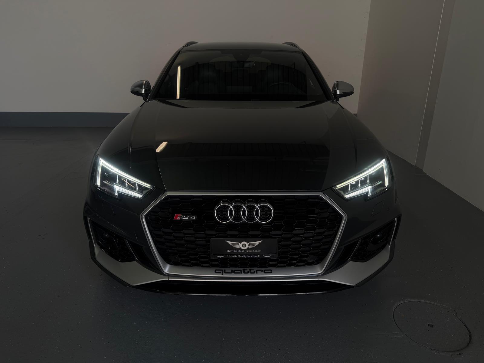 AUDI RS4 Avant 2.9 TFSI quattro tiptronic-image-4