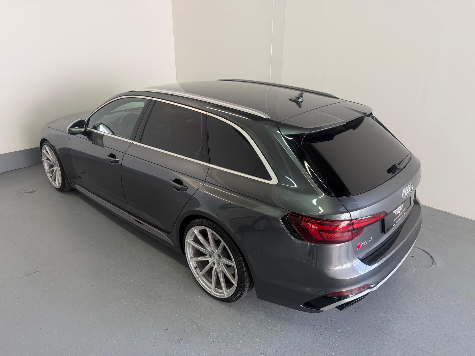 AUDI RS4 Avant 2.9 TFSI quattro tiptronic-image-7