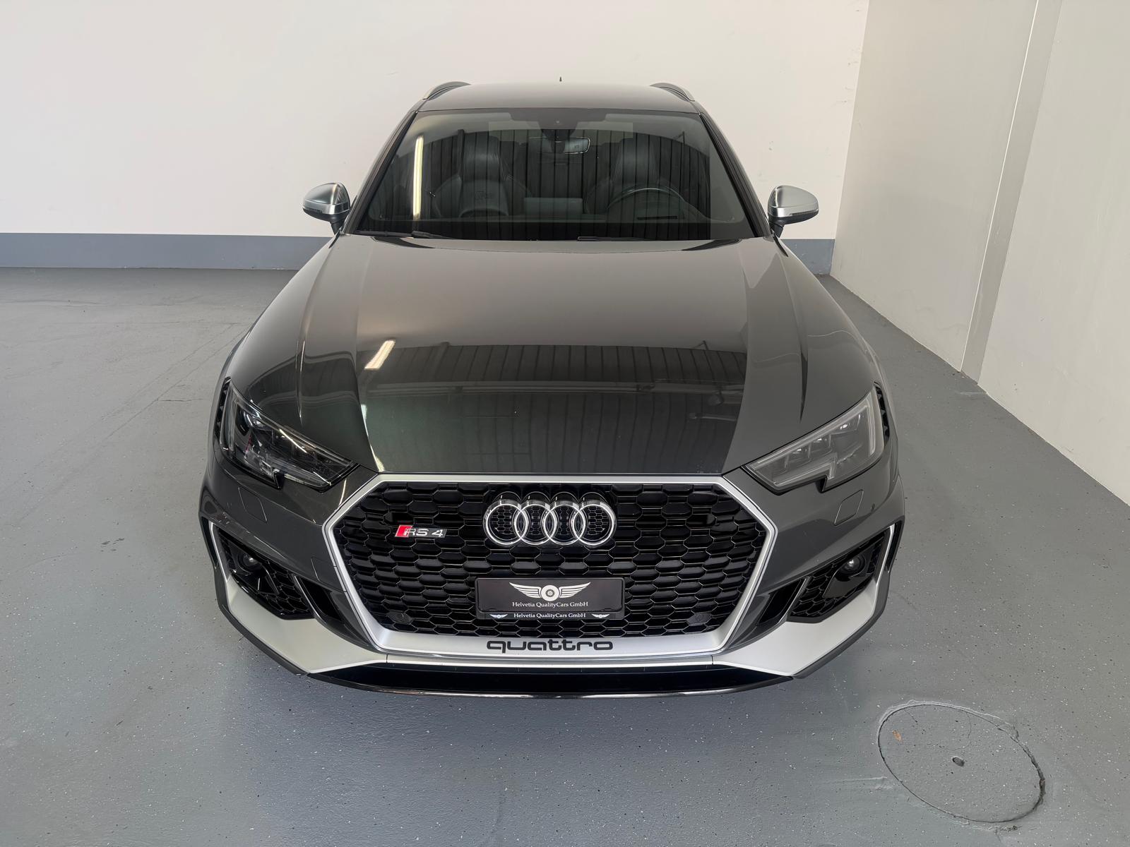 AUDI RS4 Avant 2.9 TFSI quattro tiptronic-image-3