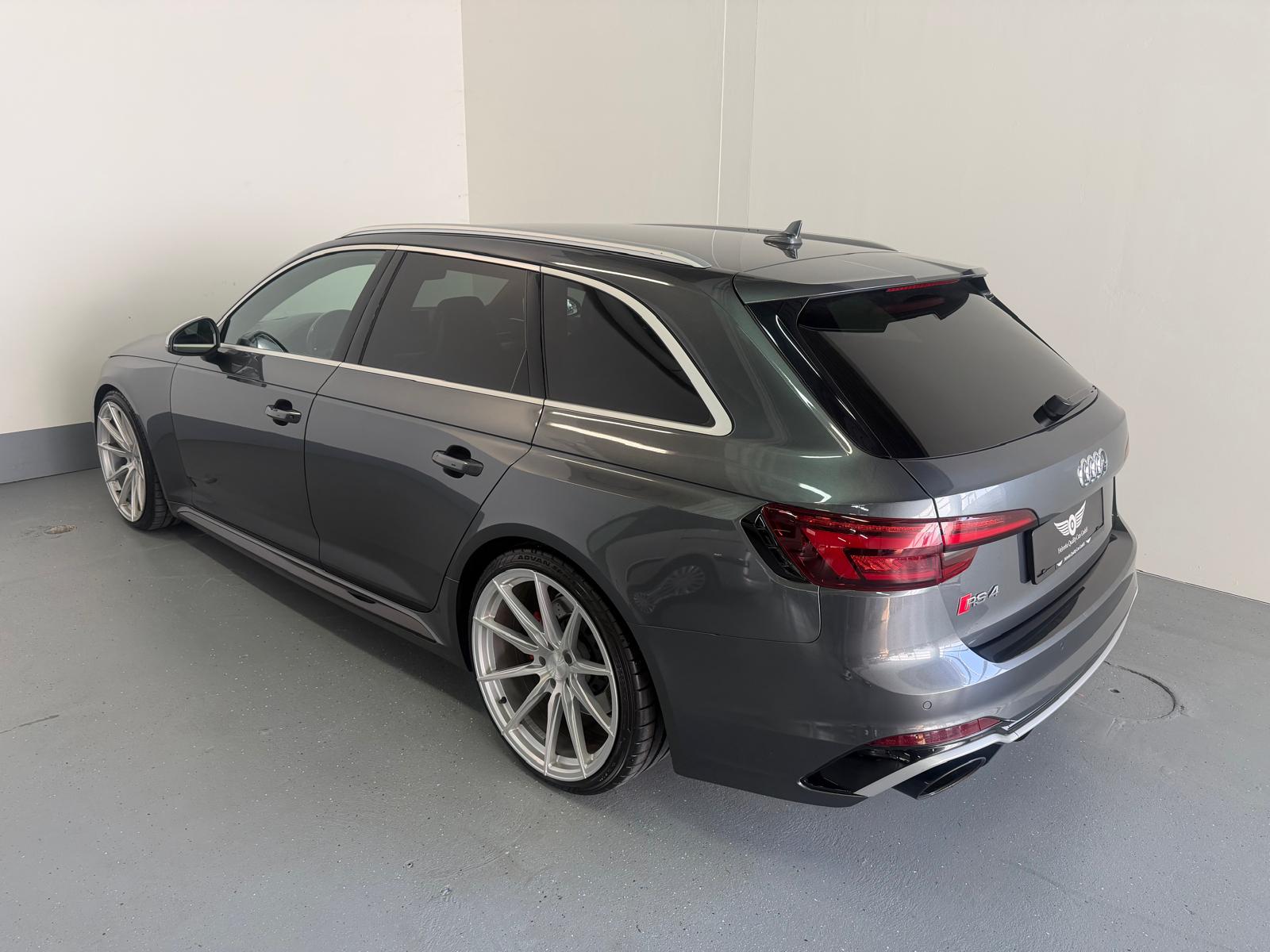 AUDI RS4 Avant 2.9 TFSI quattro tiptronic-image-8