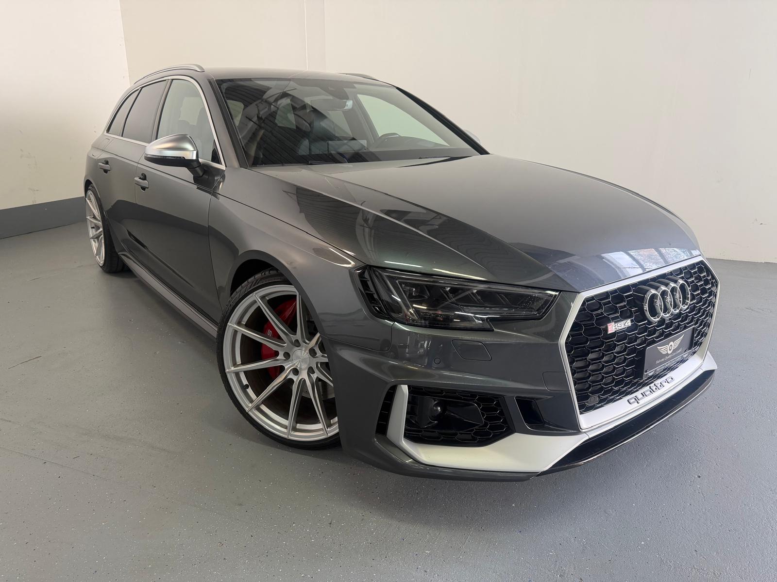 AUDI RS4 Avant 2.9 TFSI quattro tiptronic-image-2
