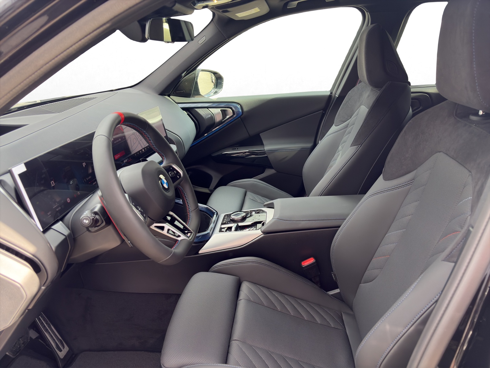 BMW X3 M50i-image-14