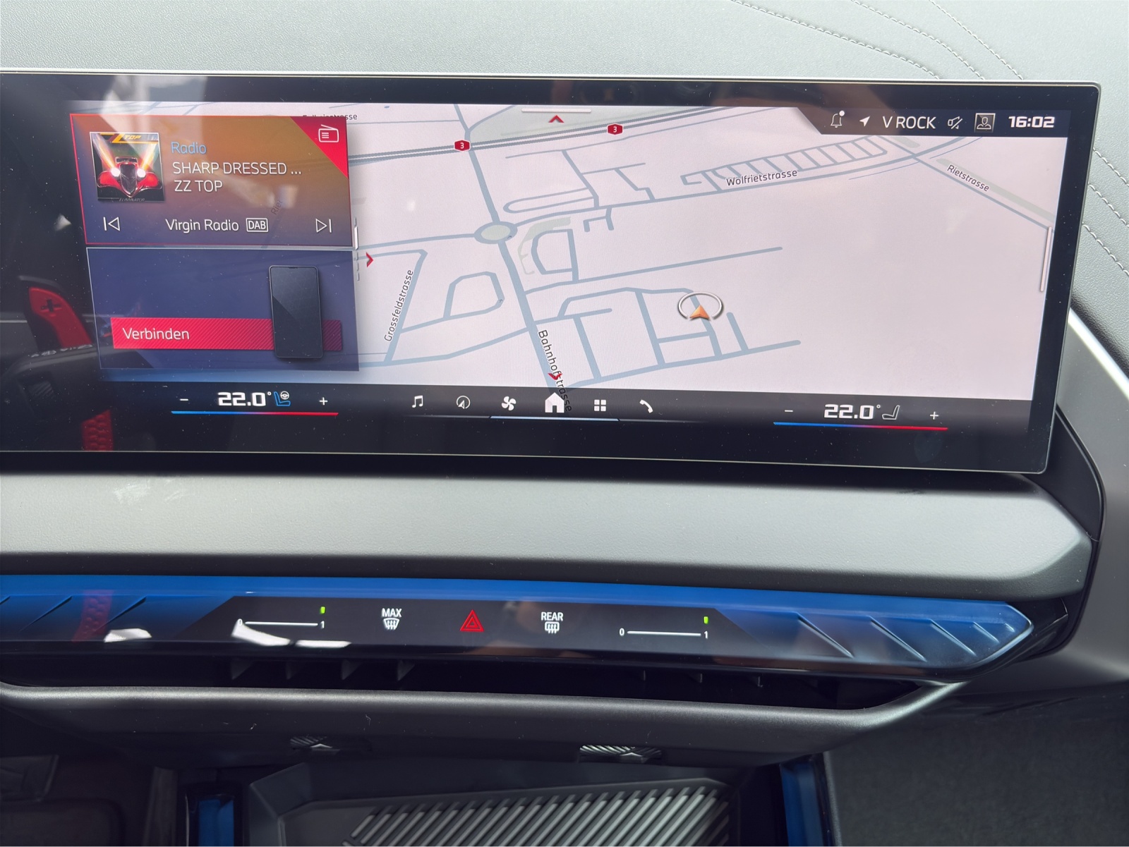 BMW X3 M50i-image-16