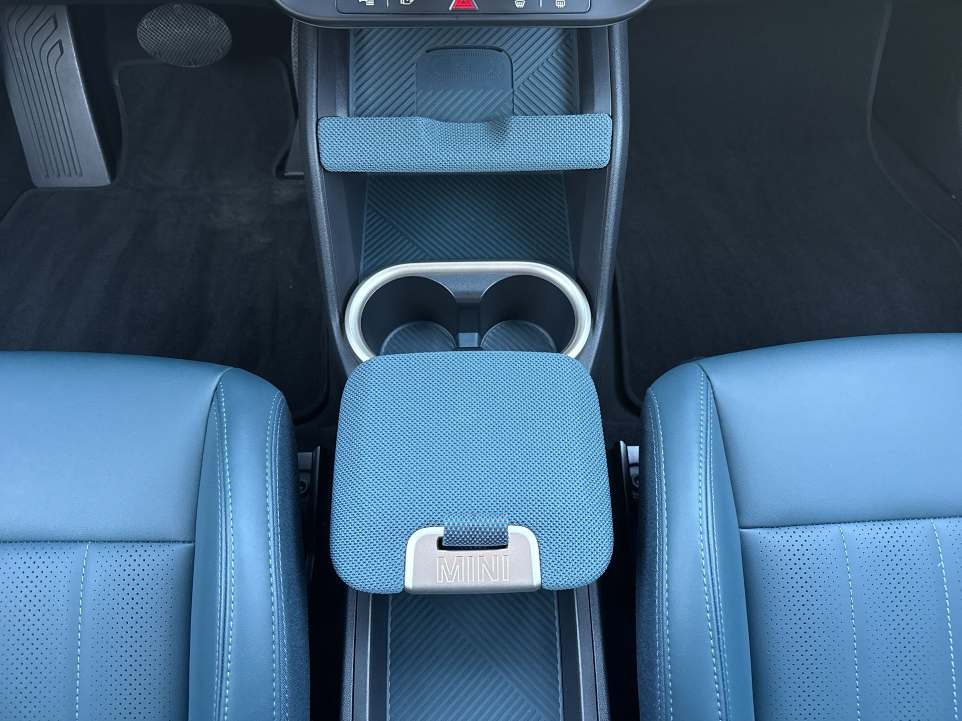MINI Countryman C-image-12