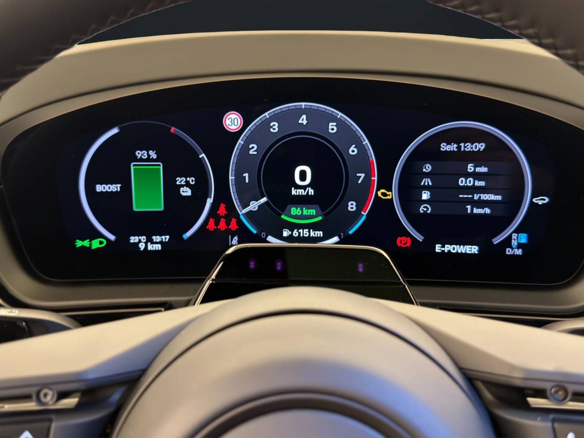 PORSCHE Cayenne S E-Hybrid Black Edition-image-21