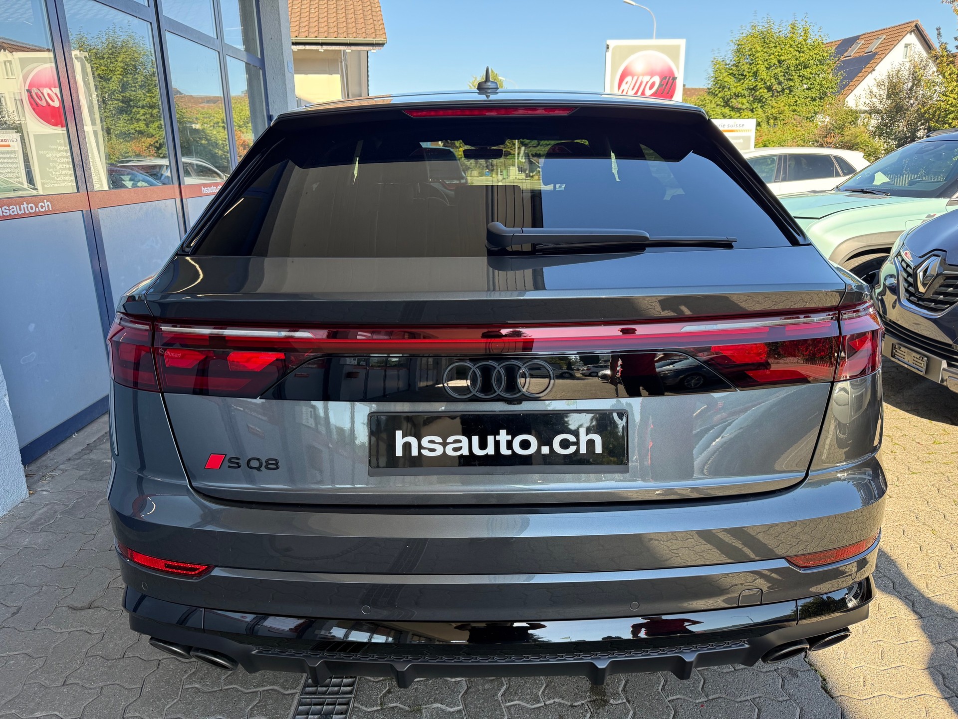 AUDI SQ8 SUV TFSI quattro tiptronic-image-9
