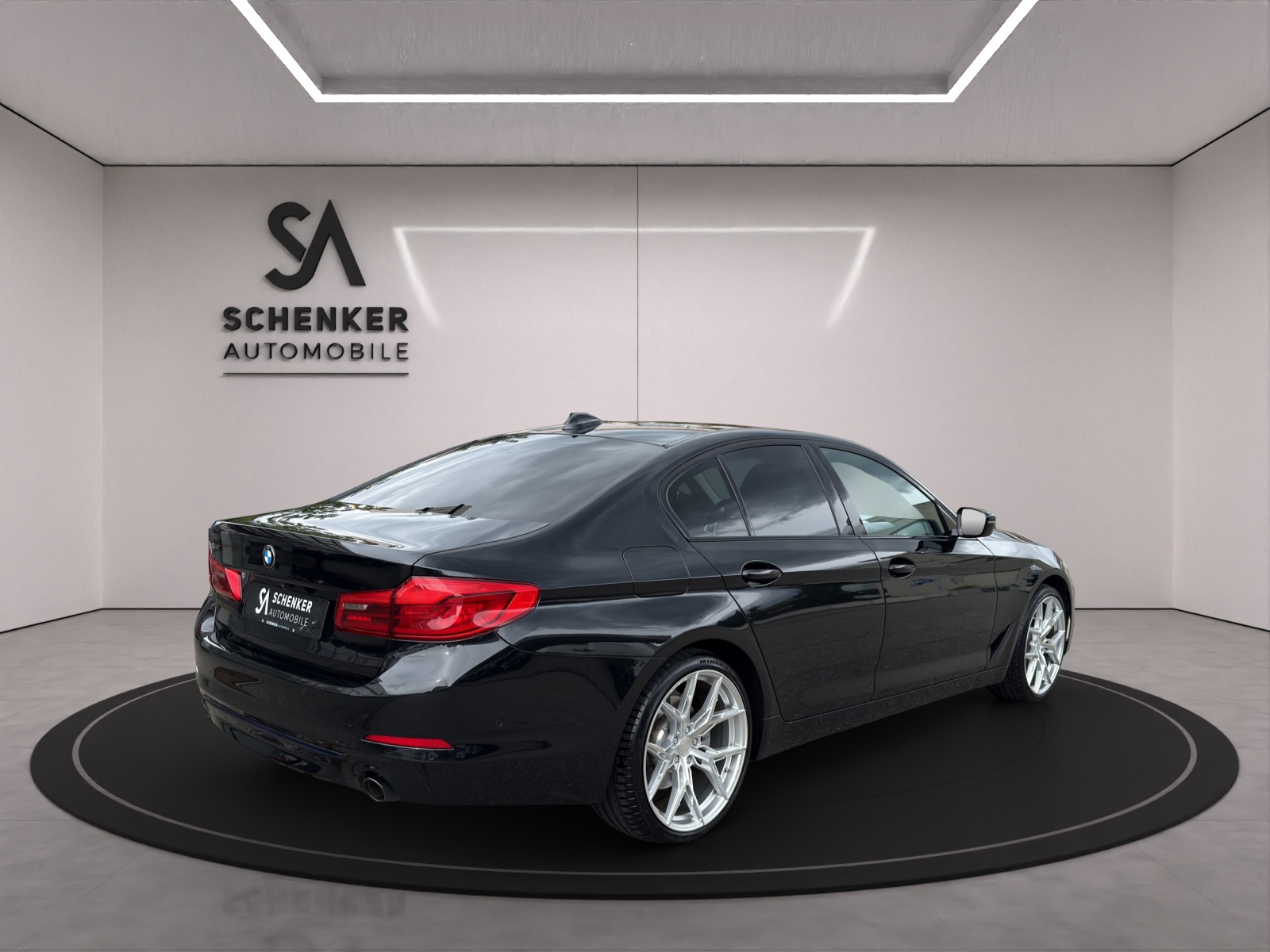 BMW 520d xDrive Essential Edition Steptronic-image-3