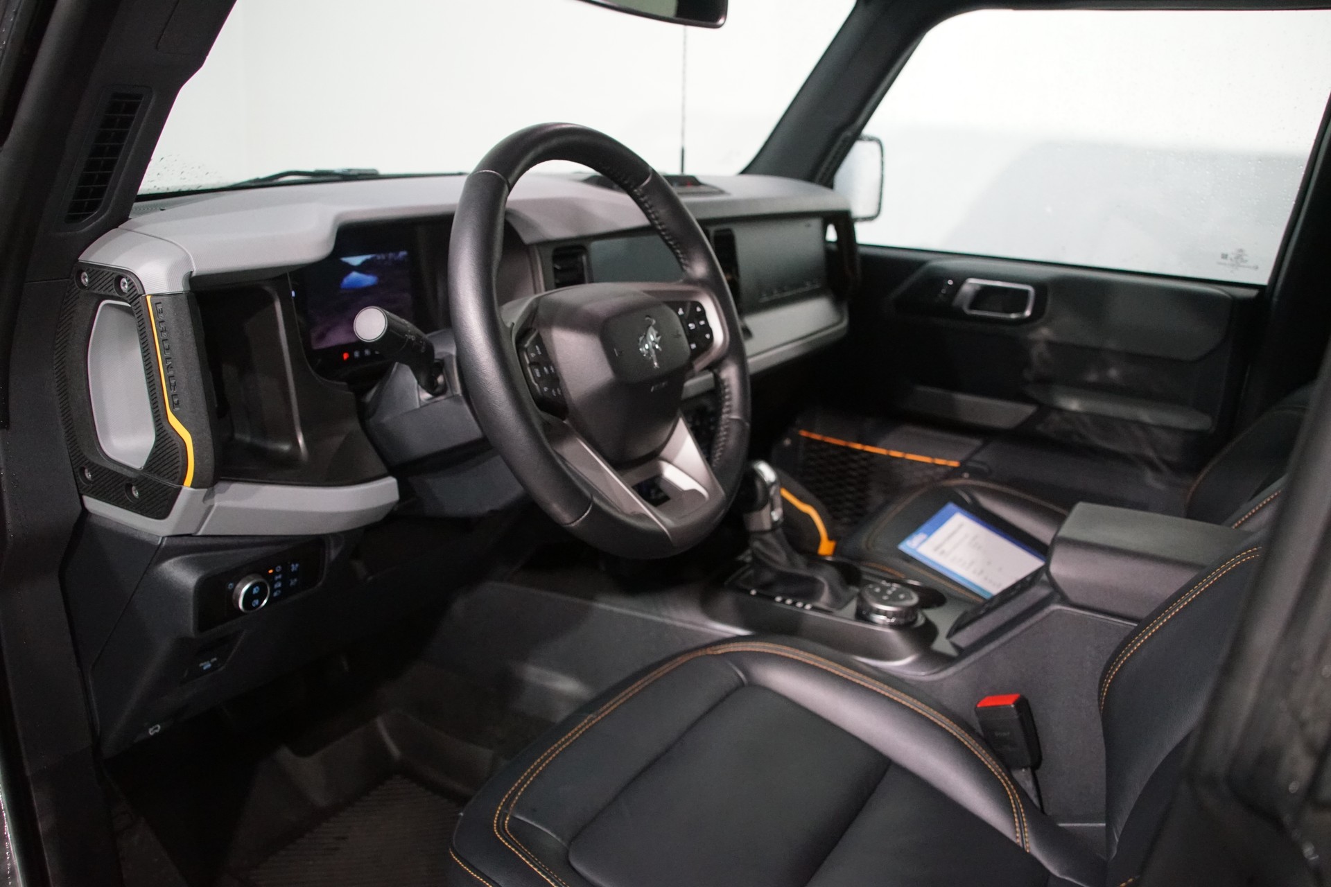 FORD Bronco 2.7 EcoB Badlands e-4WD EU-Modell (AHK)-image-16
