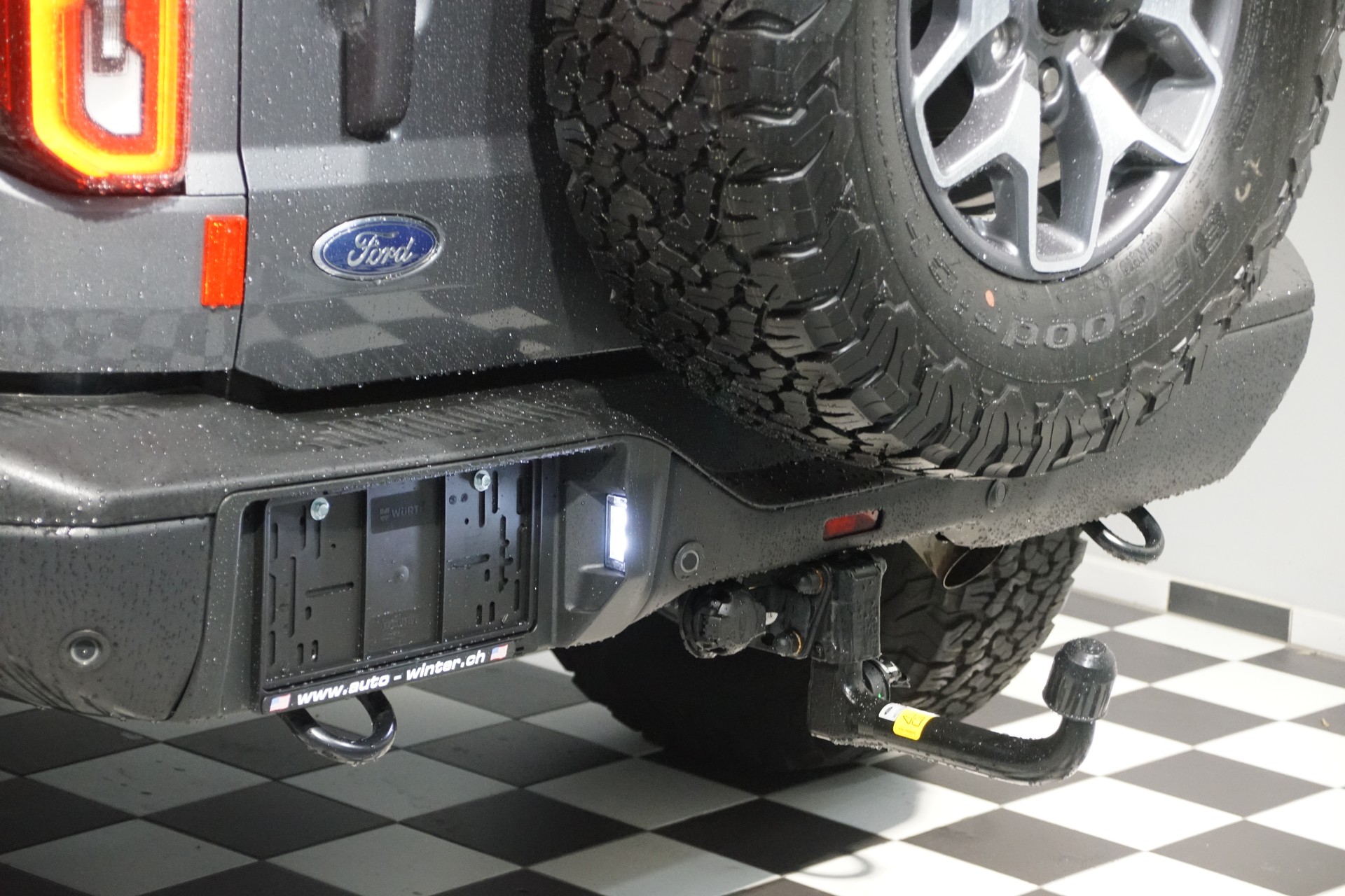 FORD Bronco 2.7 EcoB Badlands e-4WD EU-Modell (AHK)-image-14