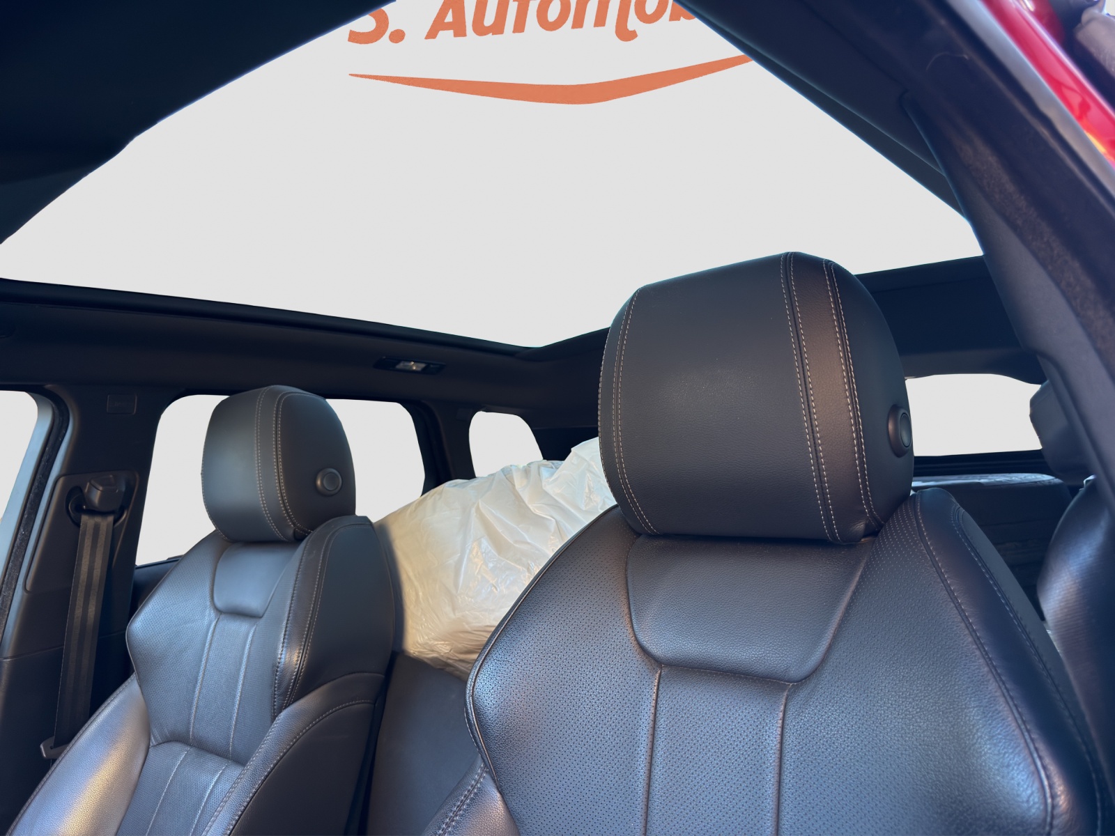 LAND ROVER Range Rover Evoque 2.0 SD4 Autobiography AT9-image-12