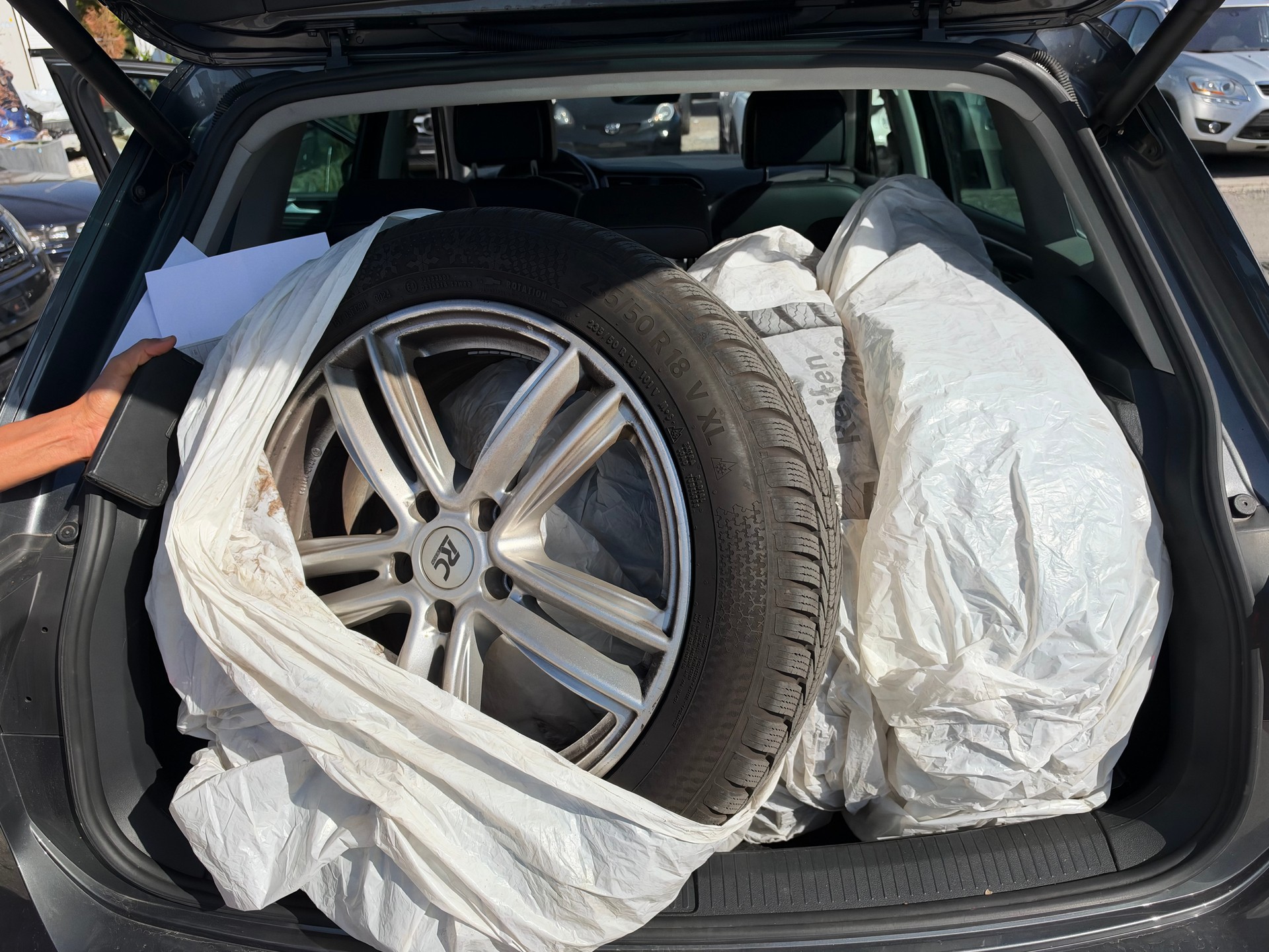 VW Tiguan 2.0TSI Highline 4Motion DSG-image-12