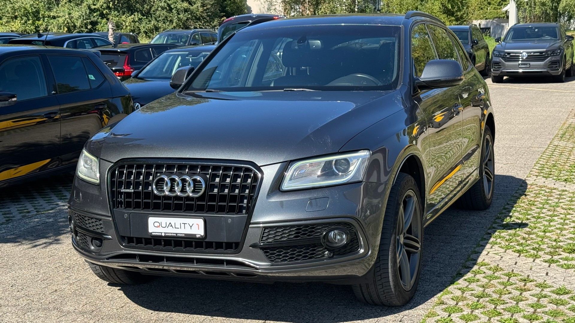 AUDI Q5 2.0 TDI quattro S-tronic-image-1
