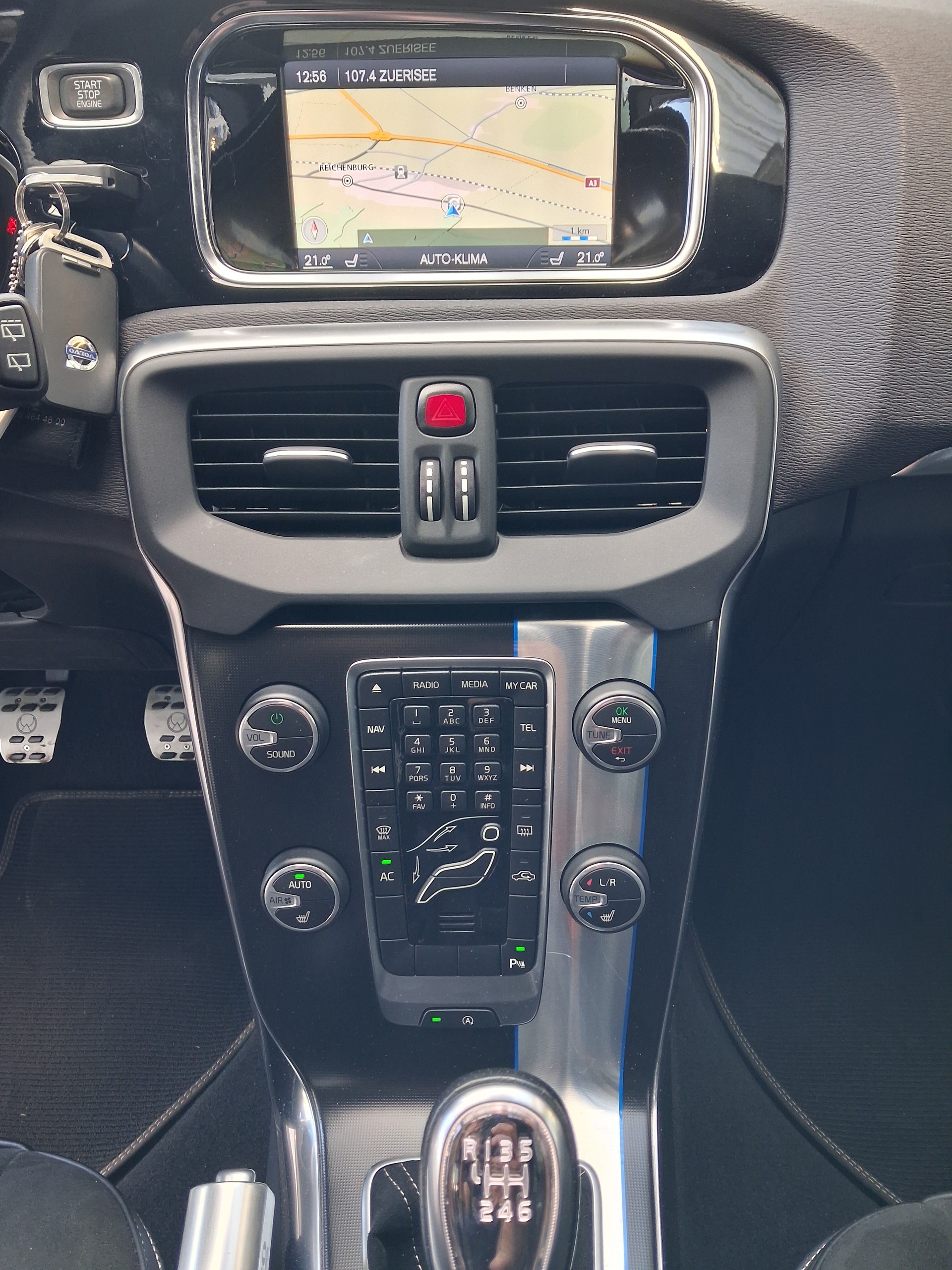 VOLVO V40 Sport200-image-11