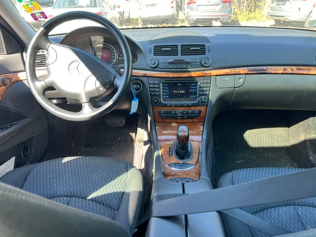 MERCEDES-BENZ E 350 Elégance 7G-Tronic-image-9