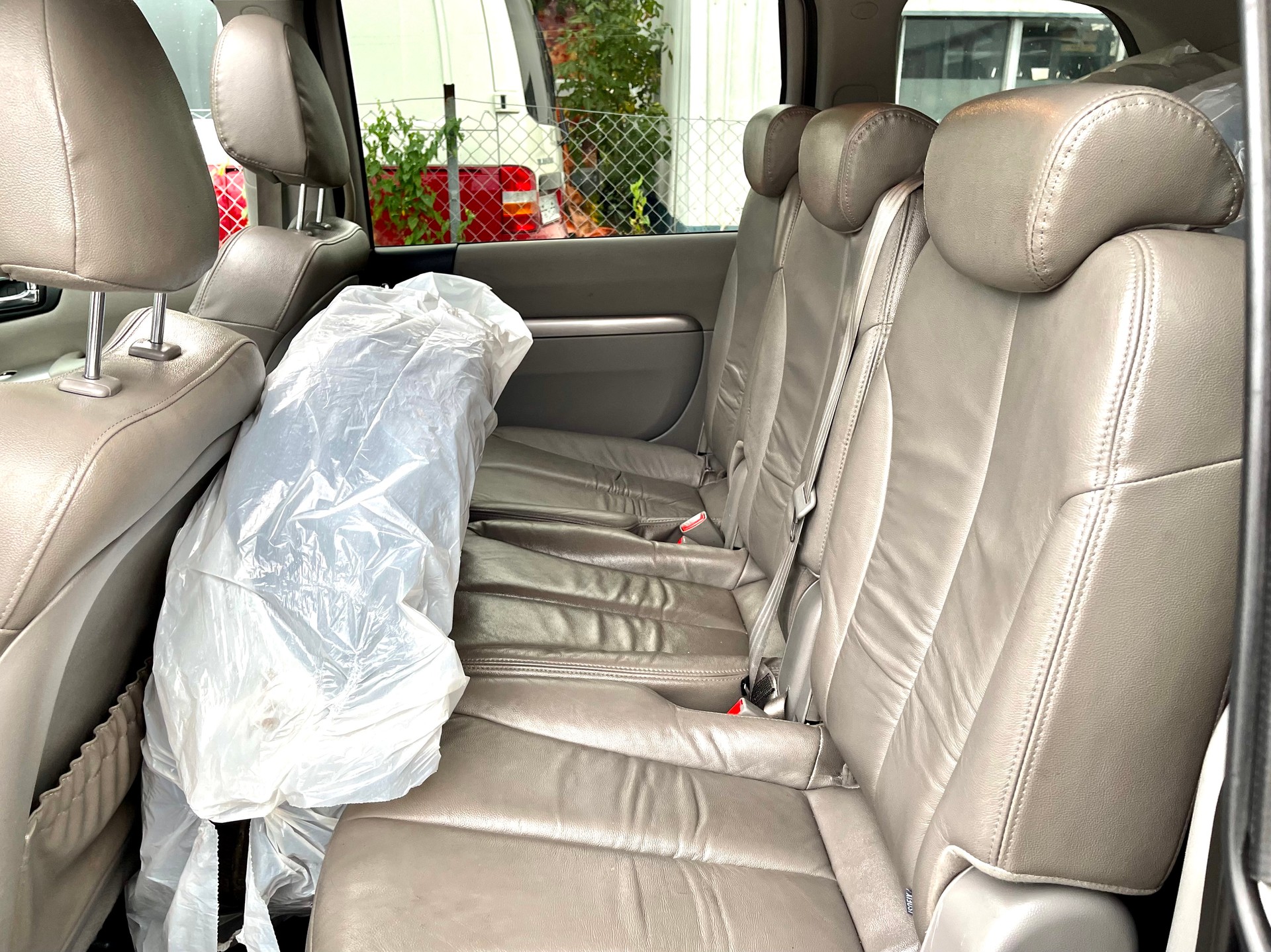 KIA Carnival 2.2 CRDi Trend Automatic-image-21