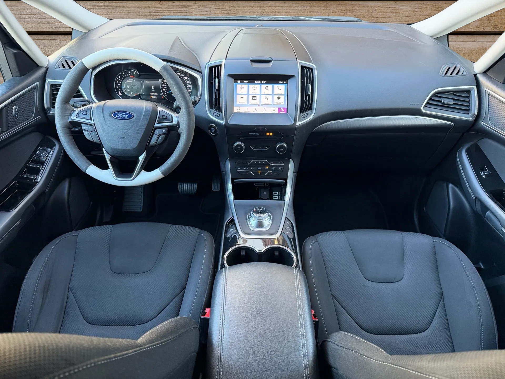 FORD S-Max 2.0 TDCi Titanium Automatic-image-9