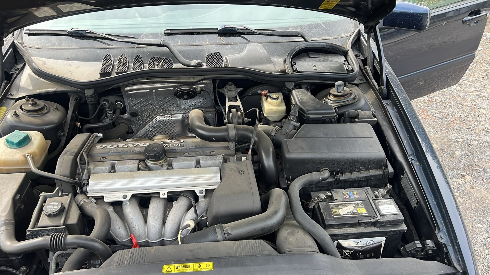 VOLVO V70-image-3