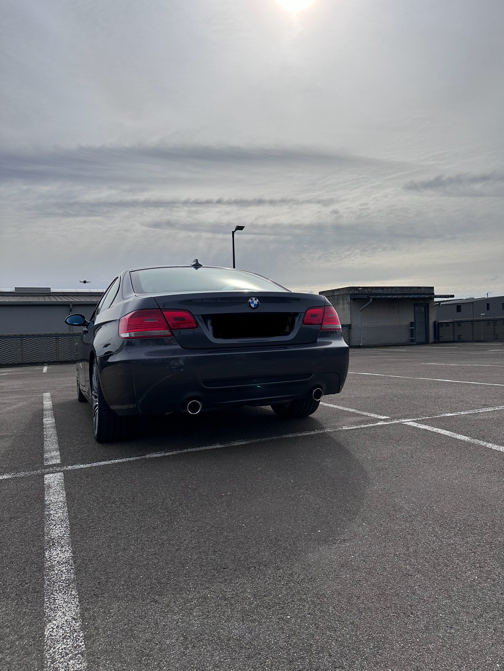 BMW 335i xDrive-image-5