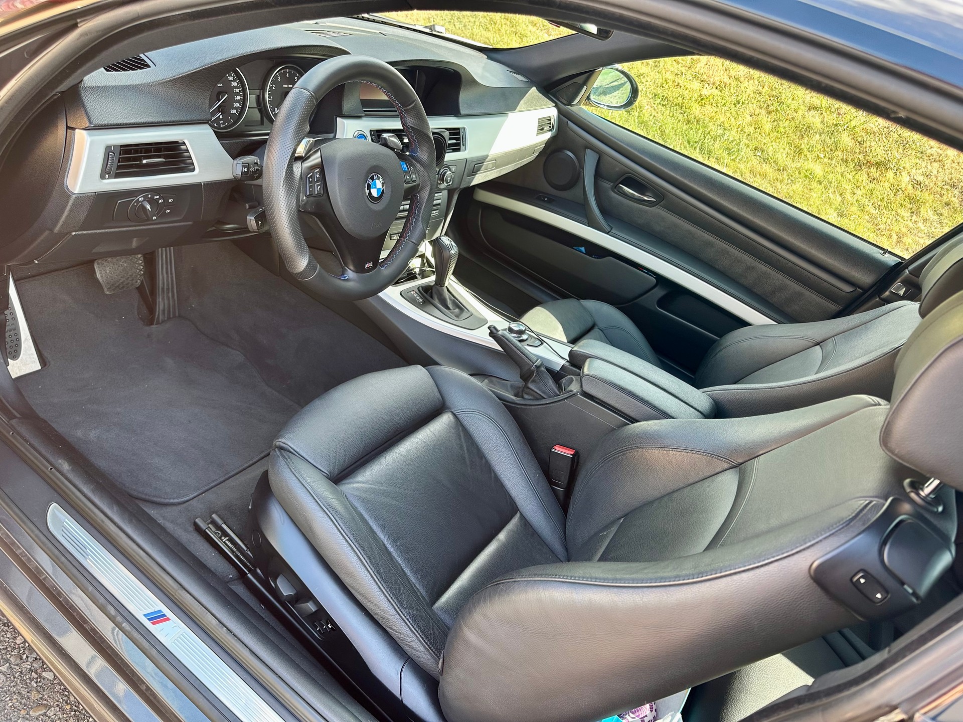 BMW 335i xDrive-image-1