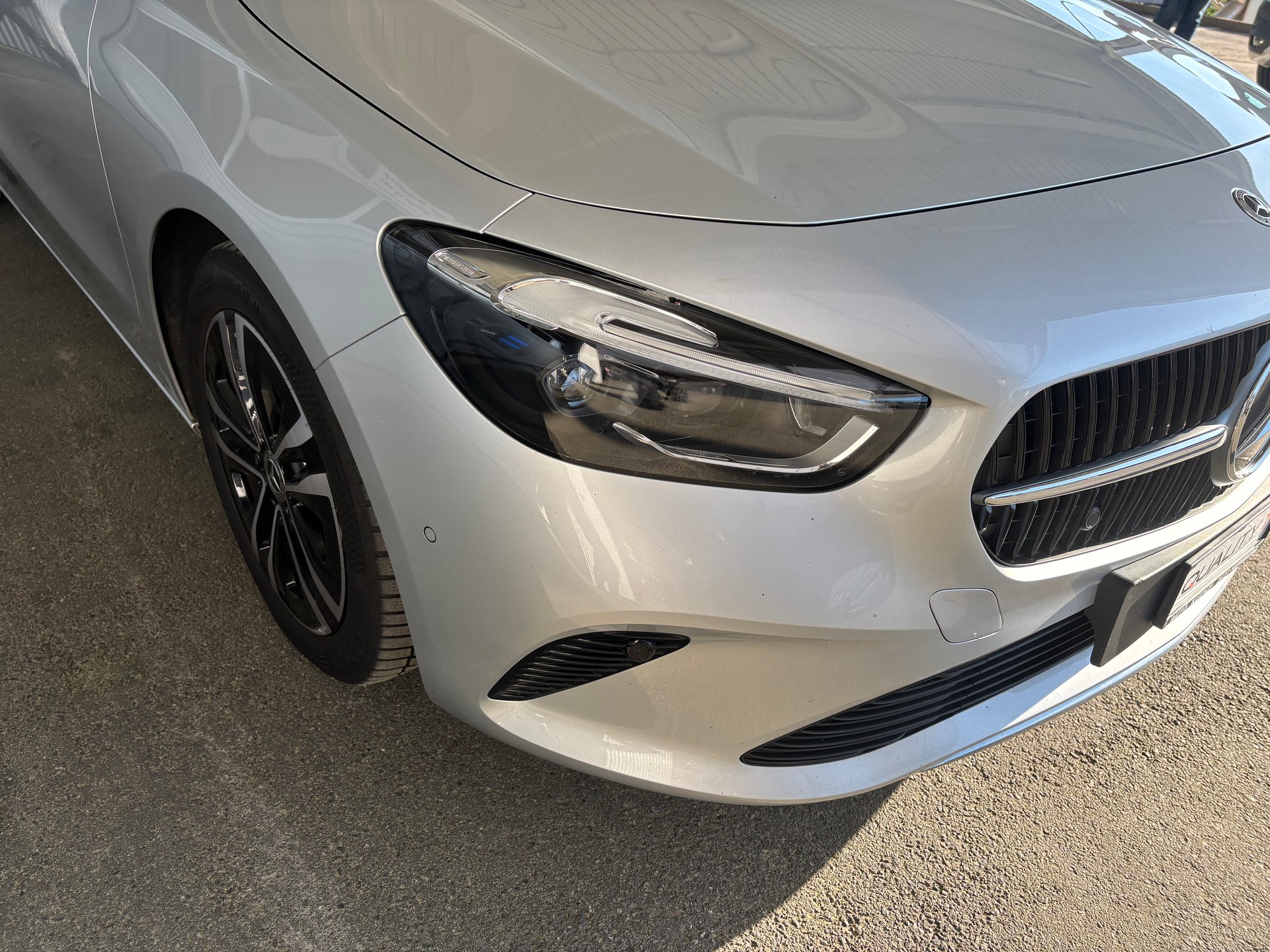 MERCEDES-BENZ B 220 d Progressive 8G-DCT-image-4