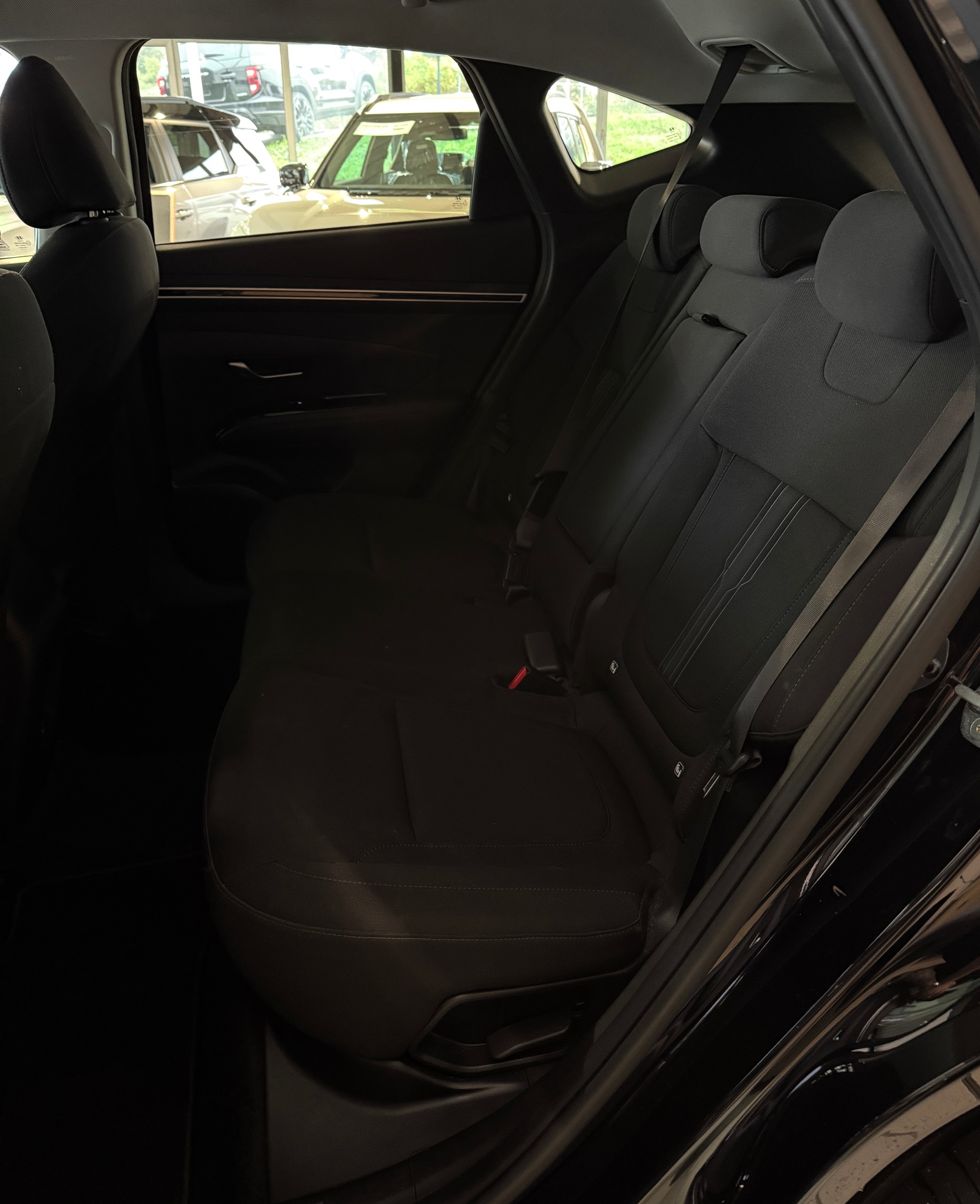 HYUNDAI Tucson 1.6 TGDI 48V Amplia DCT 4WD-image-14