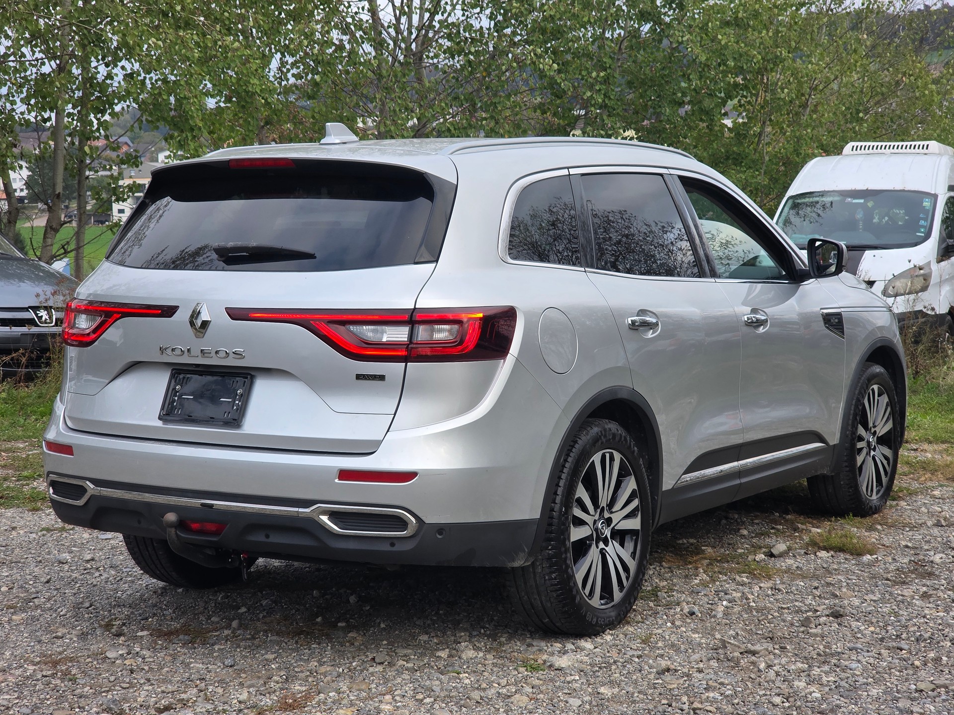 RENAULT Koleos 2.0 dCi Initiale Paris 4x4 Xtronic CVT-image-4
