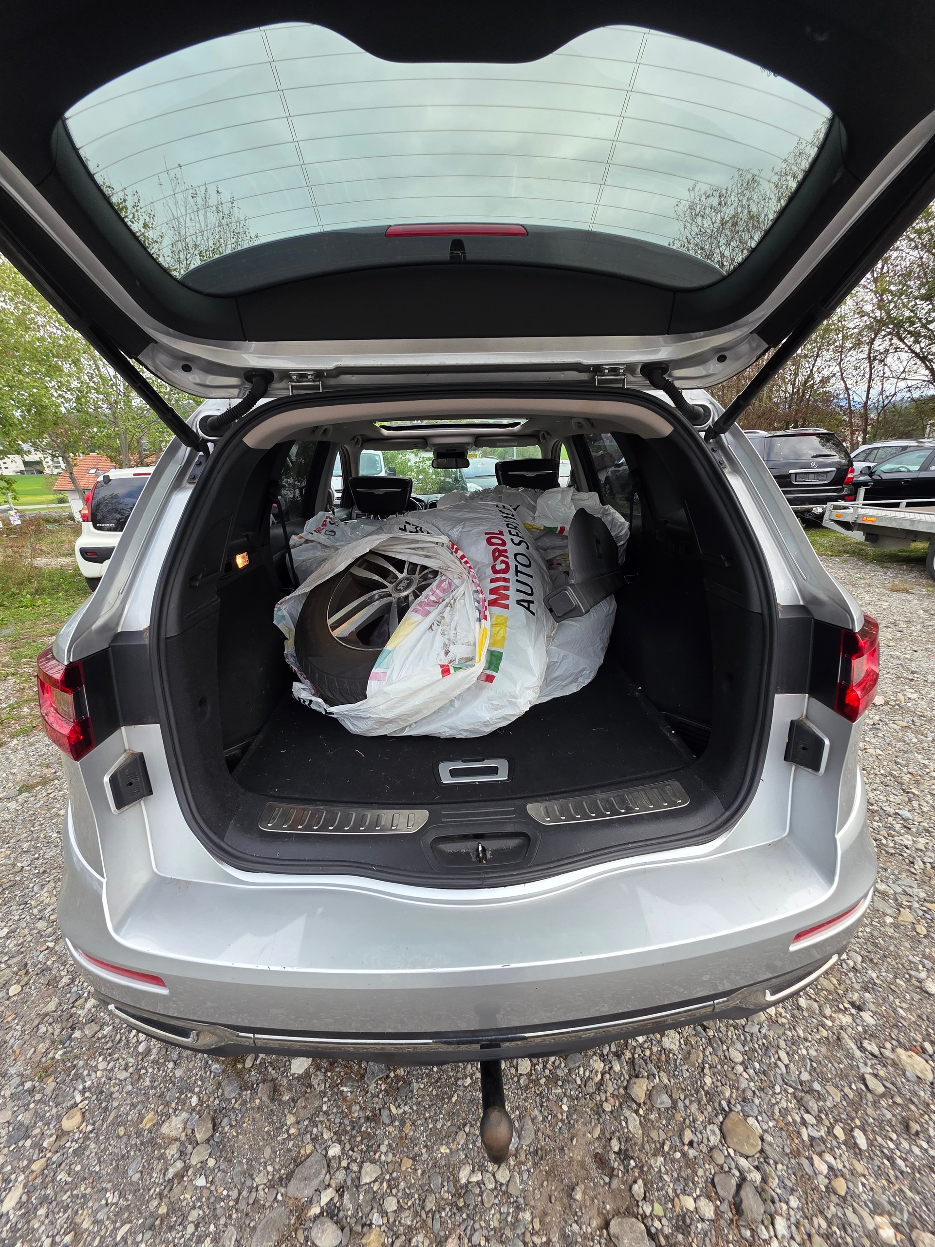 RENAULT Koleos 2.0 dCi Initiale Paris 4x4 Xtronic CVT-image-6