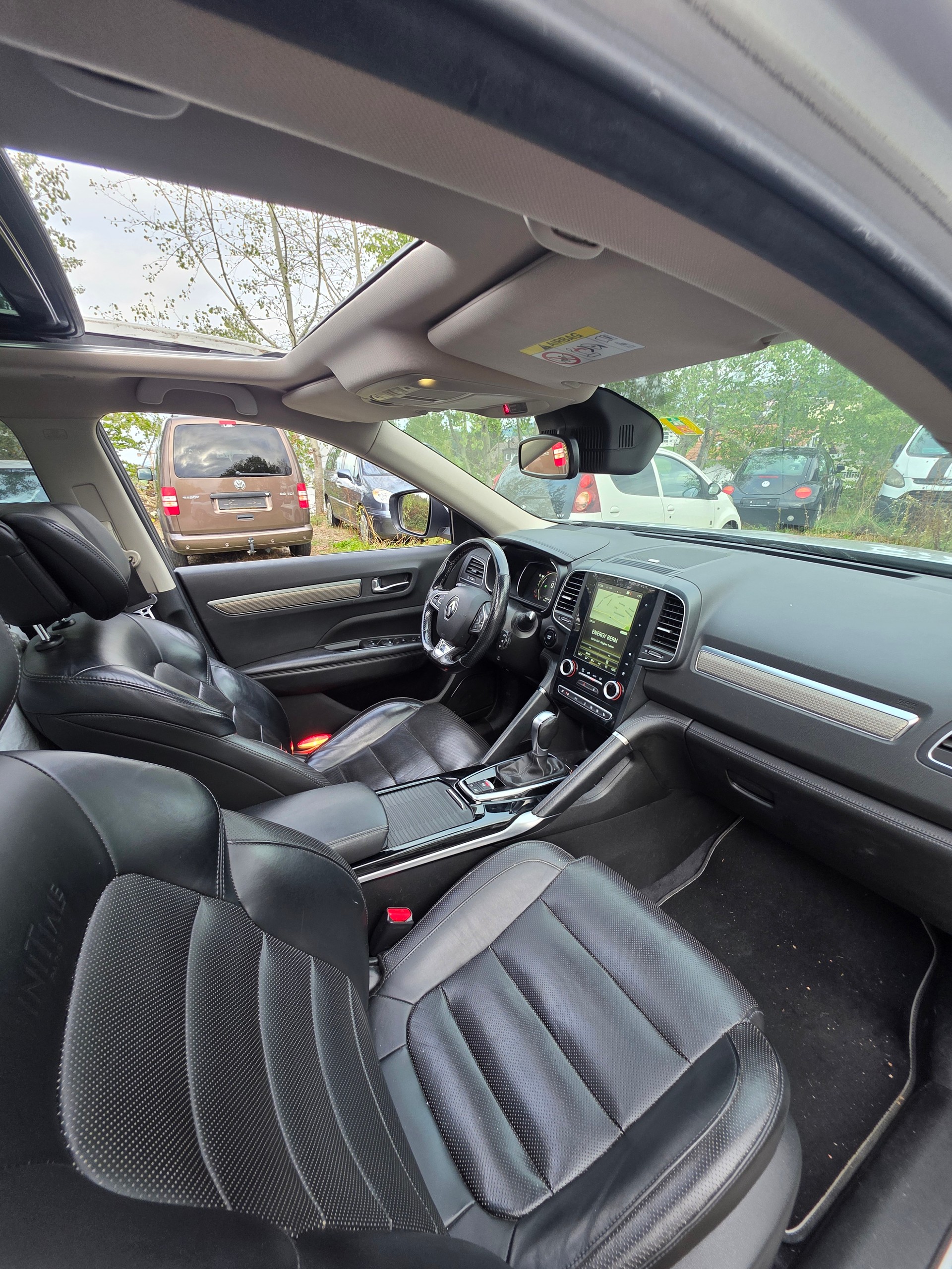 RENAULT Koleos 2.0 dCi Initiale Paris 4x4 Xtronic CVT-image-8