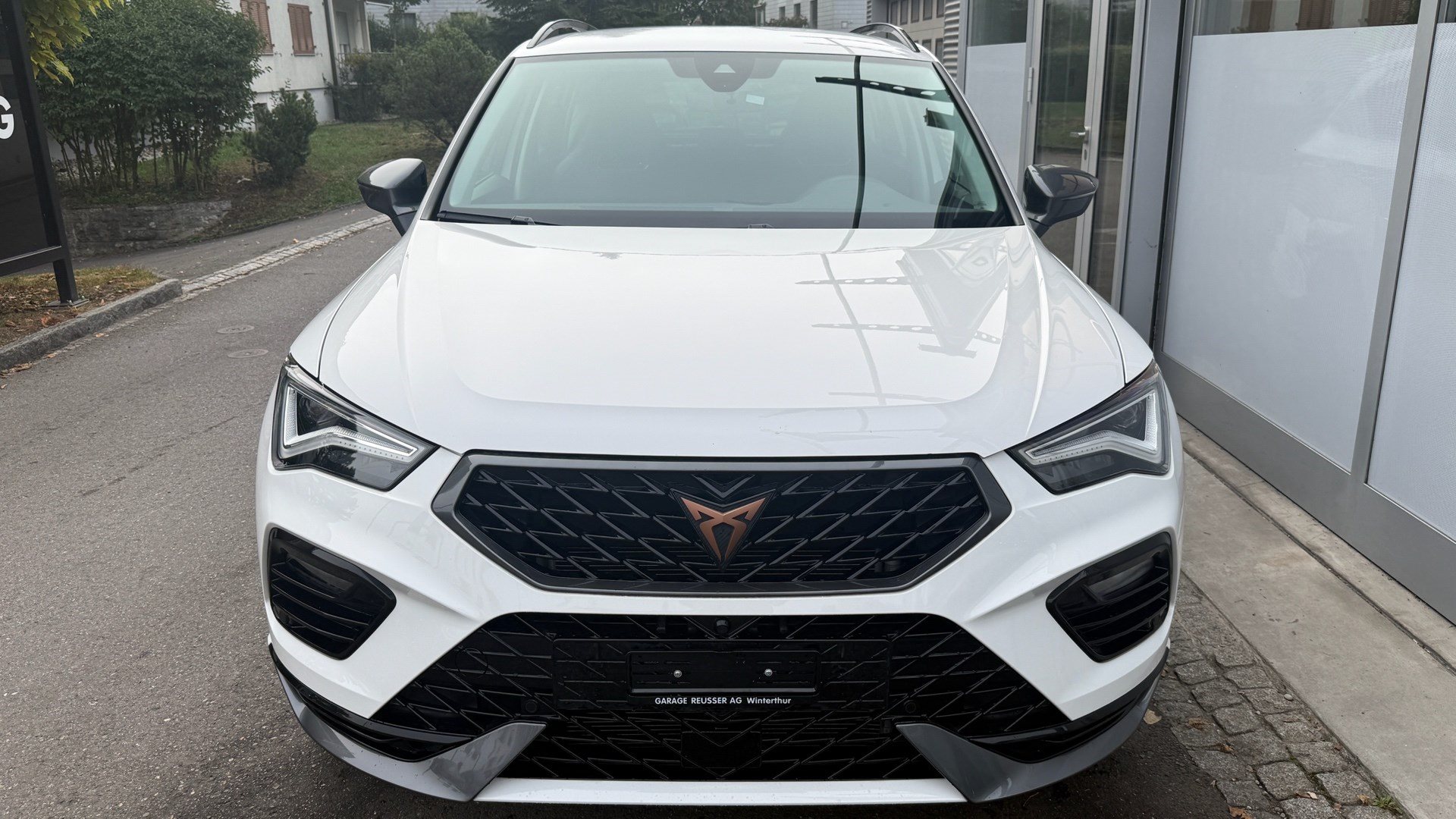 CUPRA Ateca Basis 4Drive *** ANHÄNGERKUPPLUNG & 5 JAHRE CUPRA WERKSGARANTIE ***-showroom-element-1